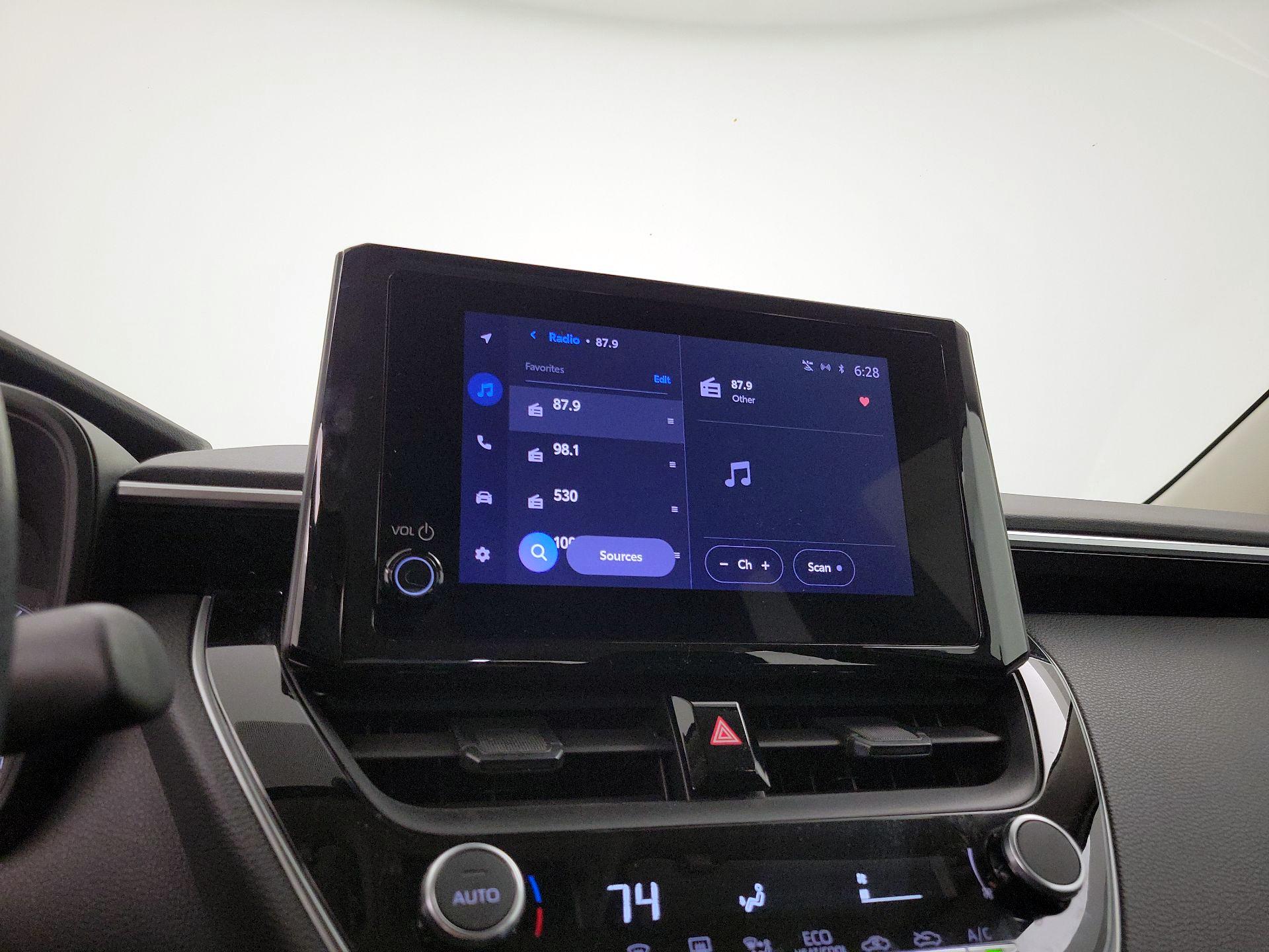 Thumbnail: 2023 Toyota Corolla - 15