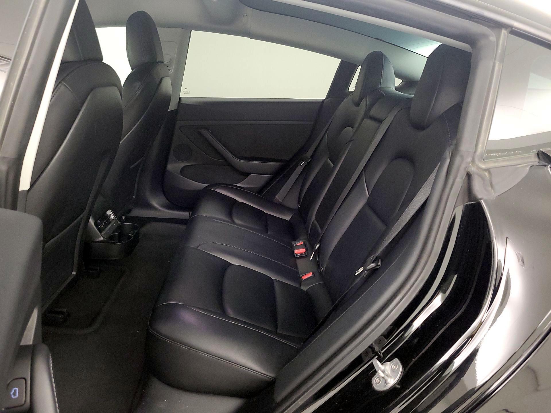 Thumbnail: 2022 Tesla Model 3 - 18