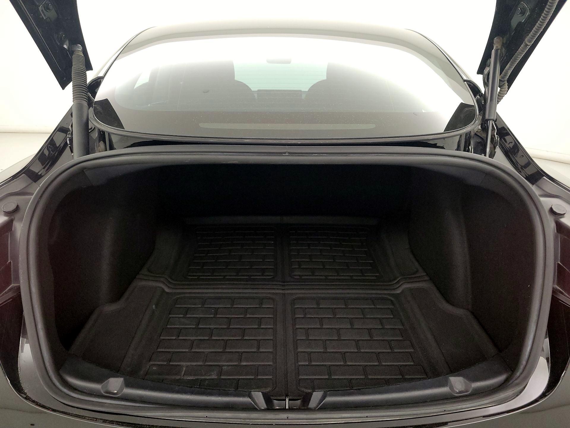 Thumbnail: 2022 Tesla Model 3 - 19