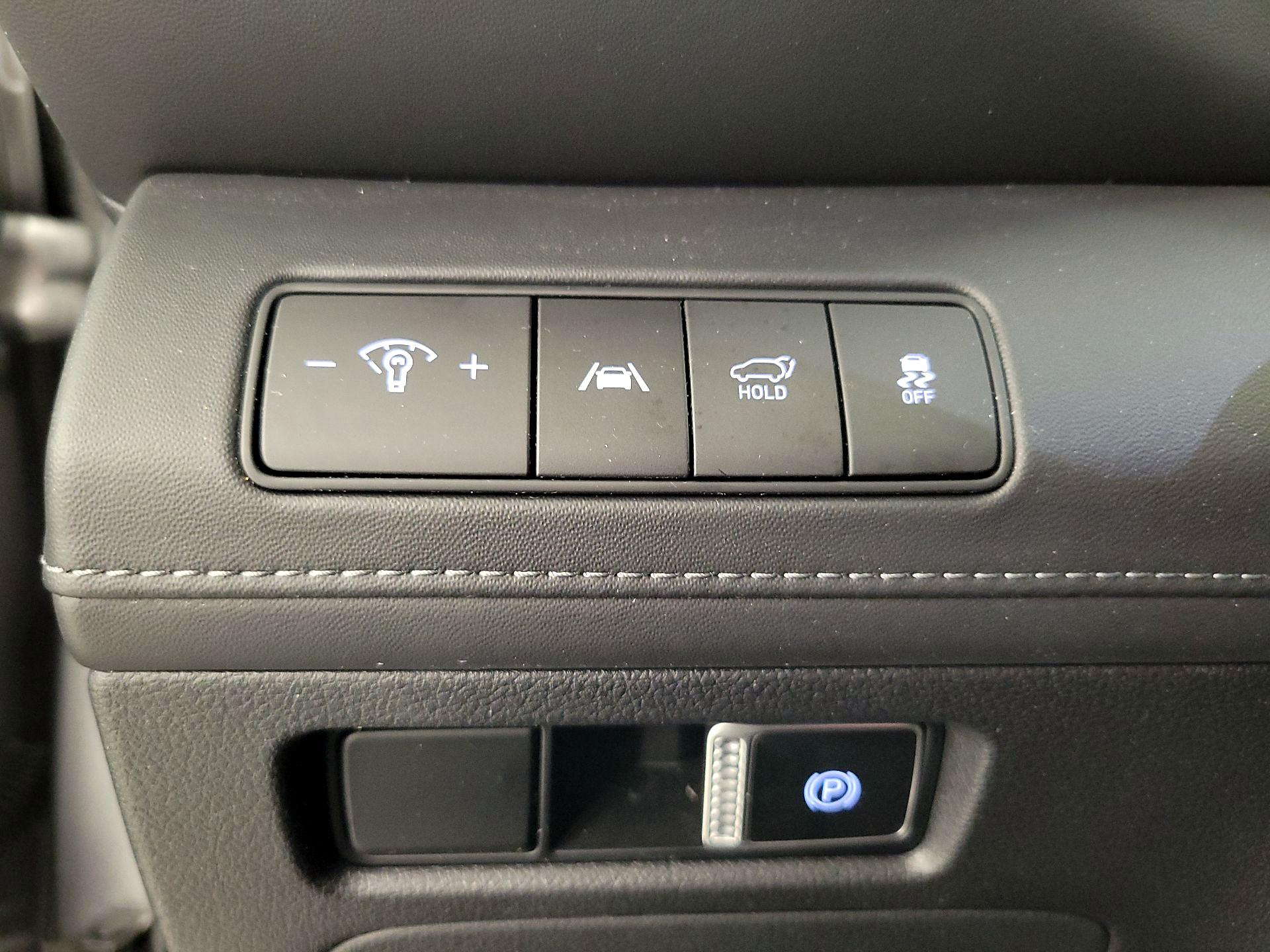 Thumbnail: 2023 Hyundai Santa Fe - 13