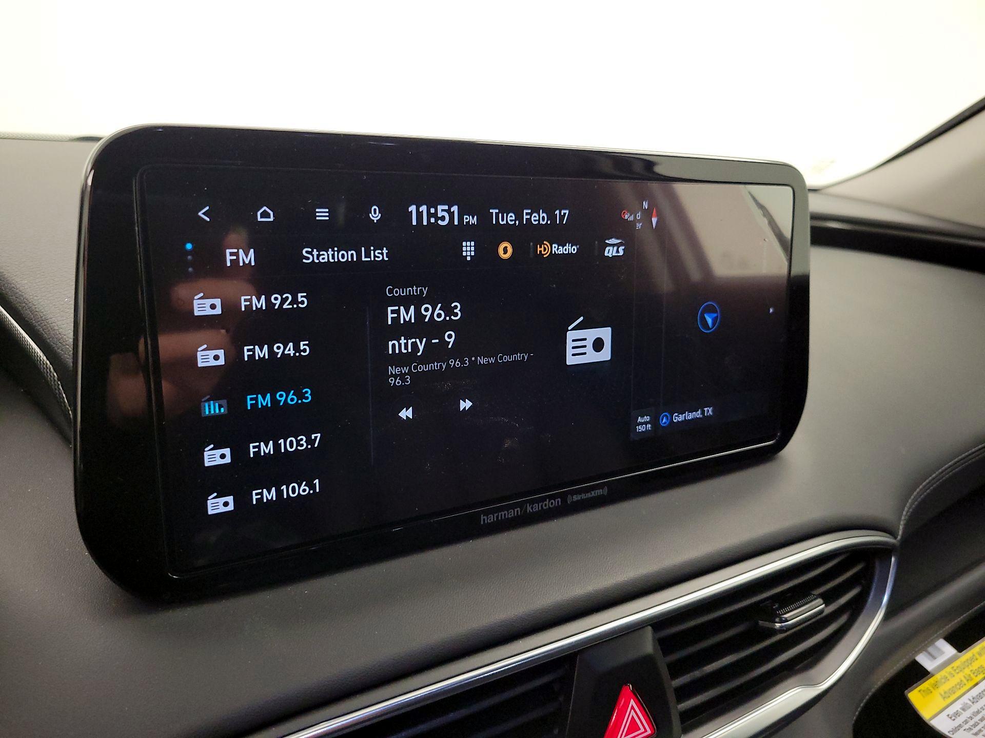 Thumbnail: 2023 Hyundai Santa Fe - 16