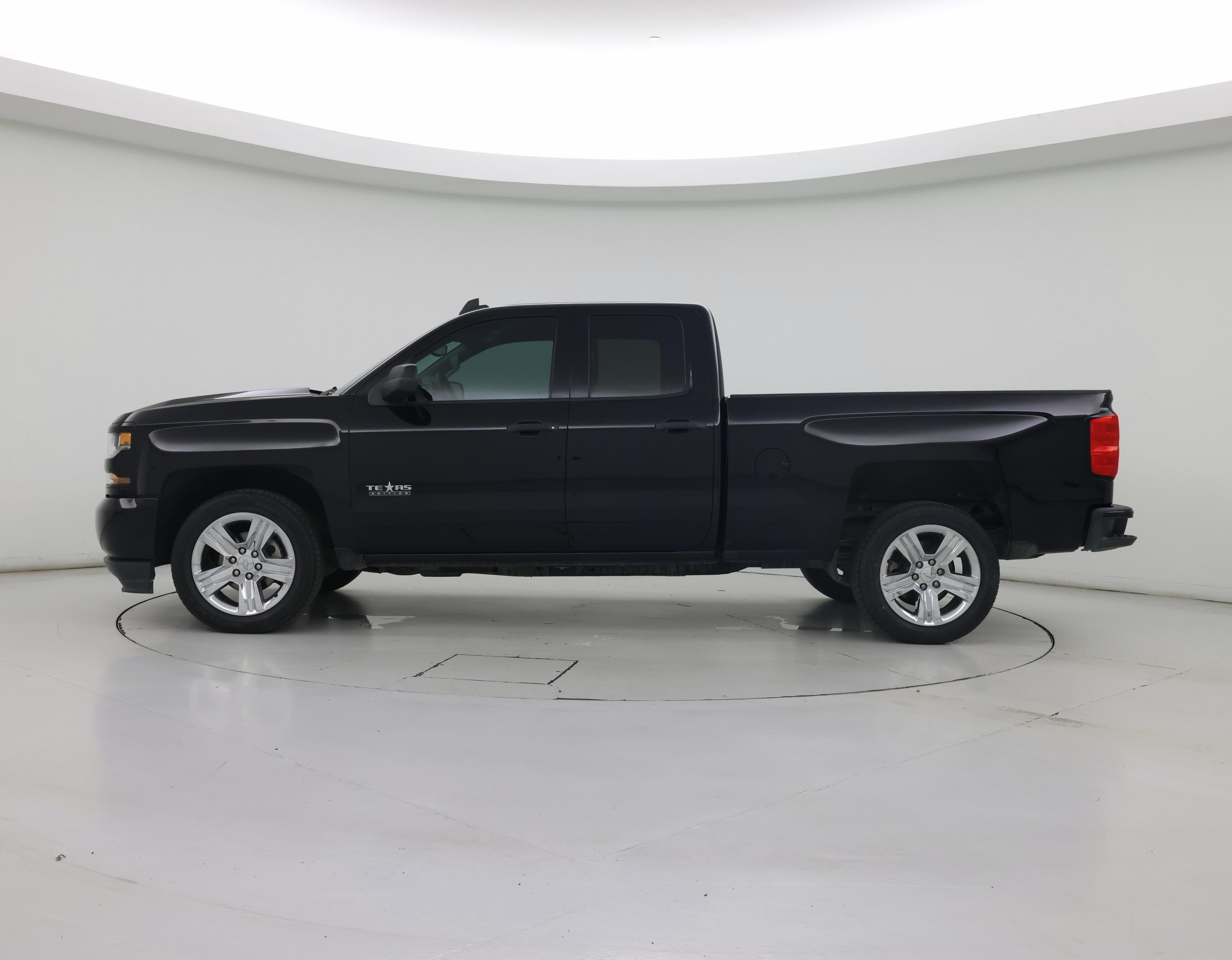 Thumbnail: 2018 Chevrolet Silverado 1500 - 3