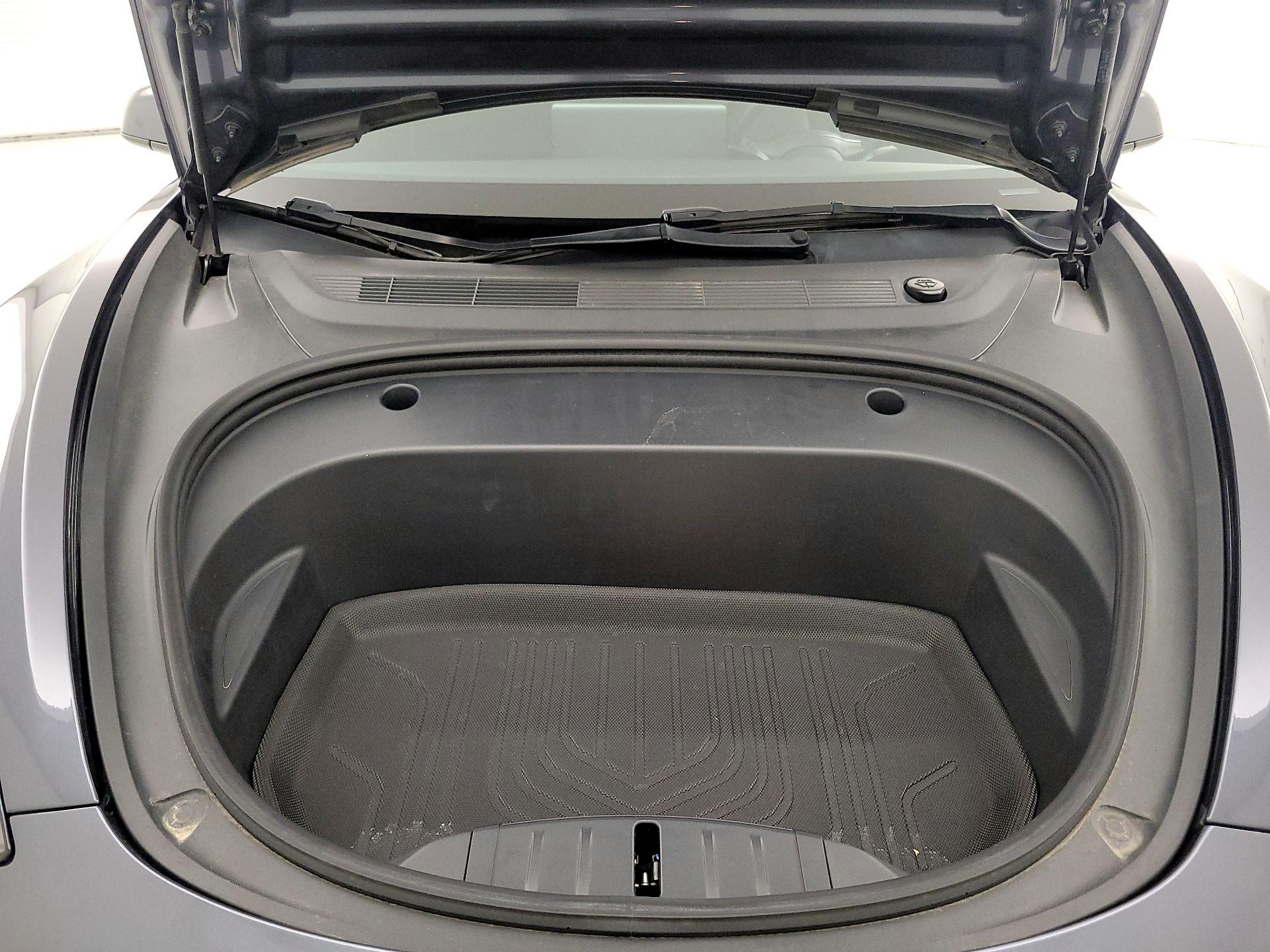 Thumbnail: 2022 Tesla Model 3 - 20