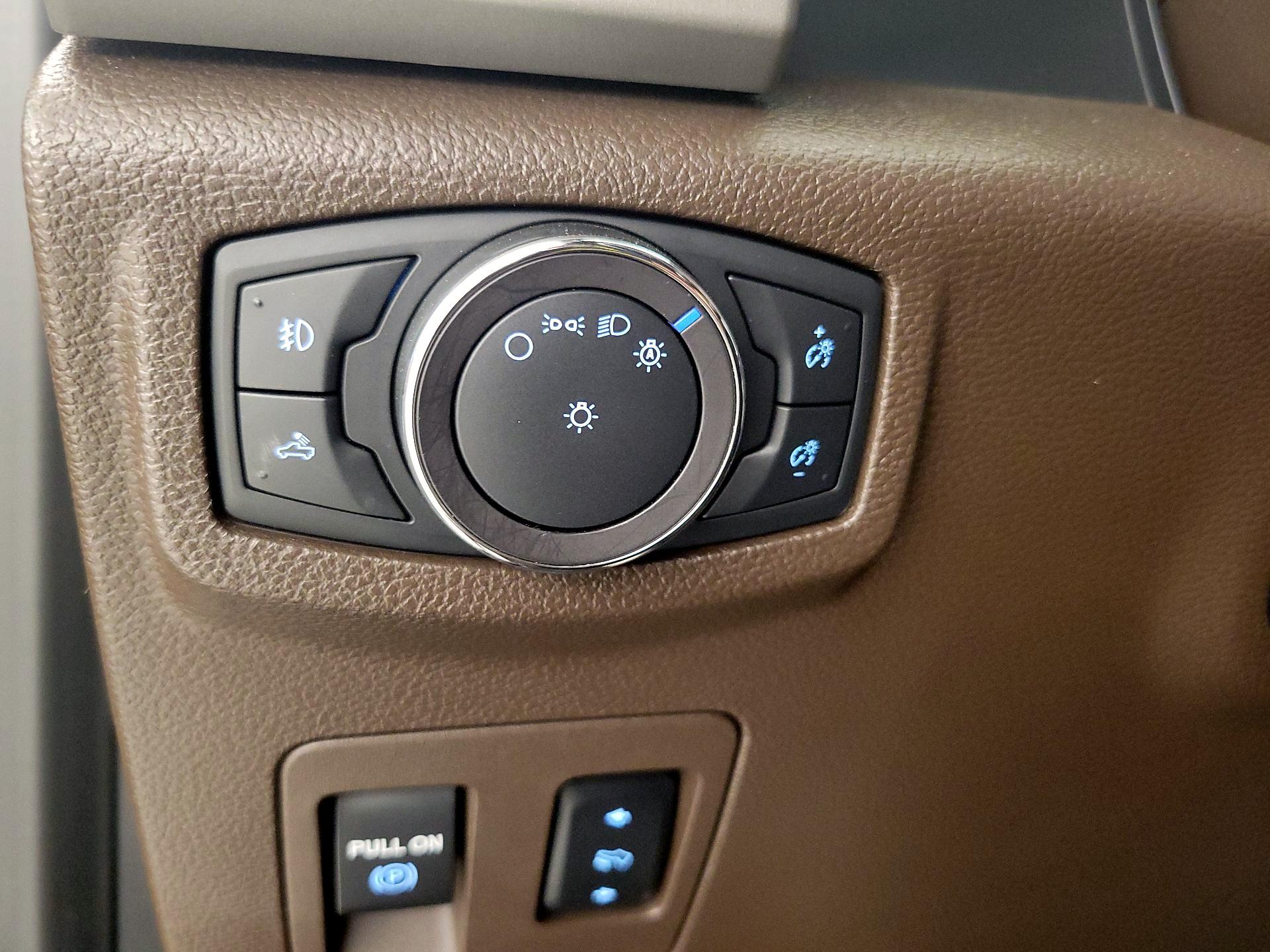 Thumbnail: 2018 Ford F-150 - 13