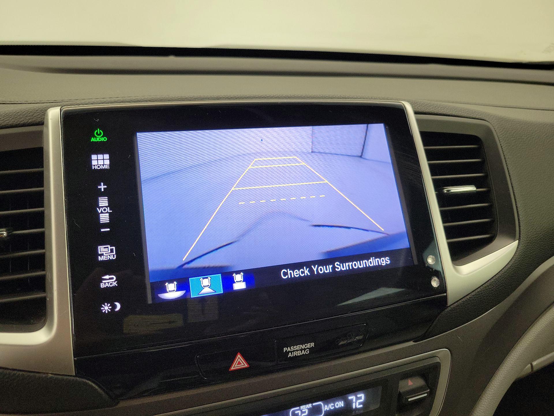 Thumbnail: 2016 Honda Pilot - 14