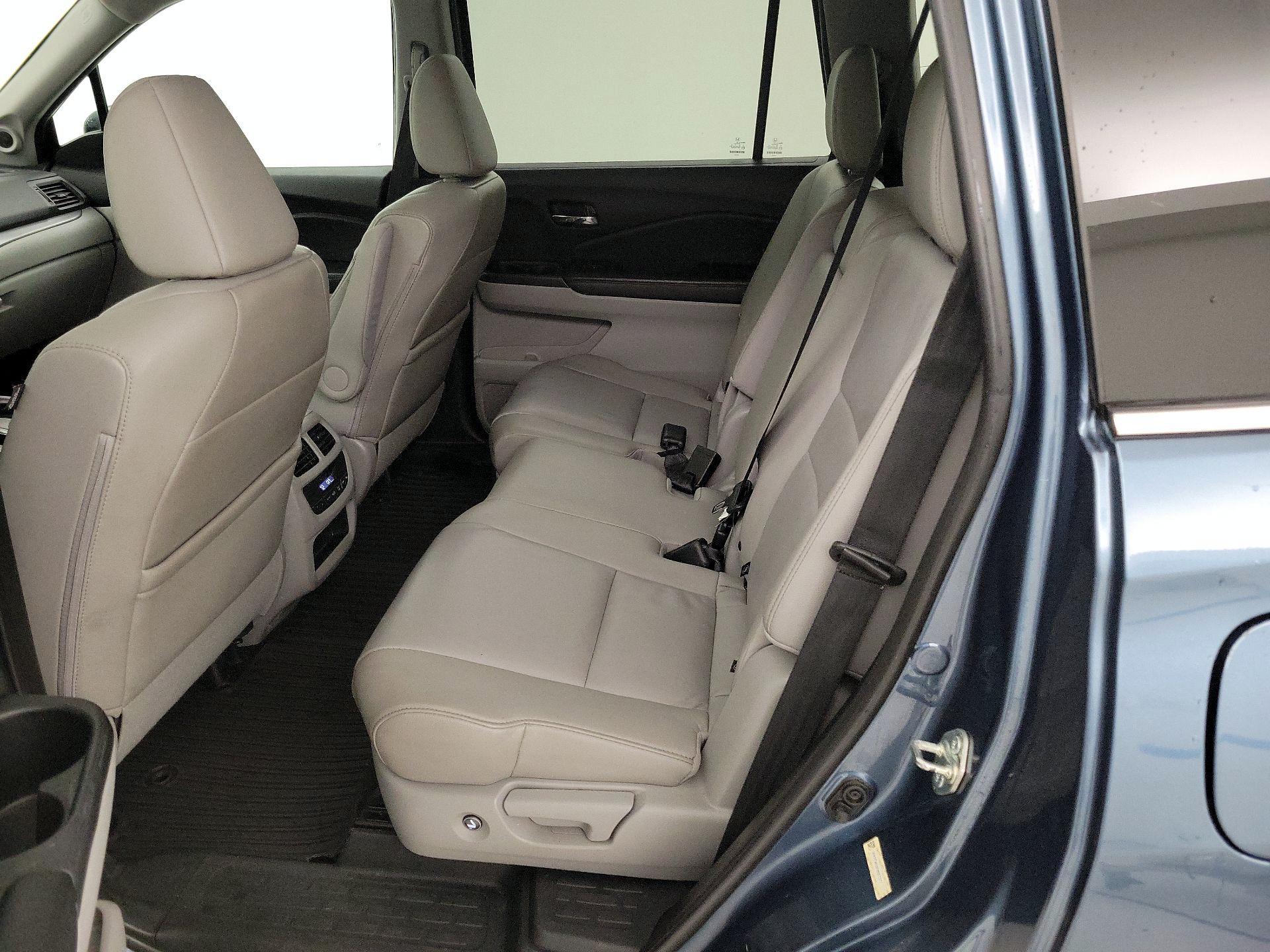 Thumbnail: 2016 Honda Pilot - 20