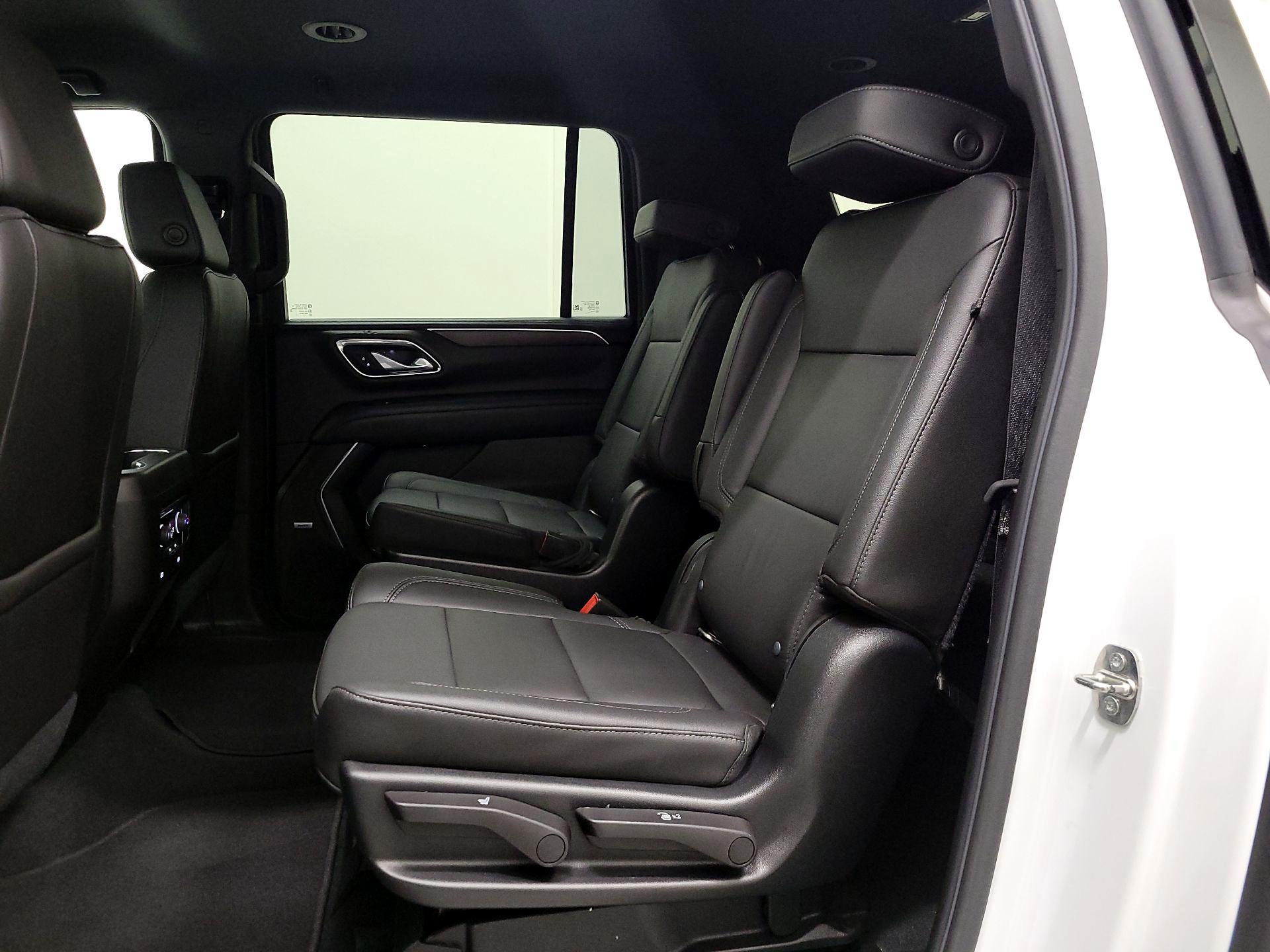 Thumbnail: 2021 Chevrolet Suburban - 19