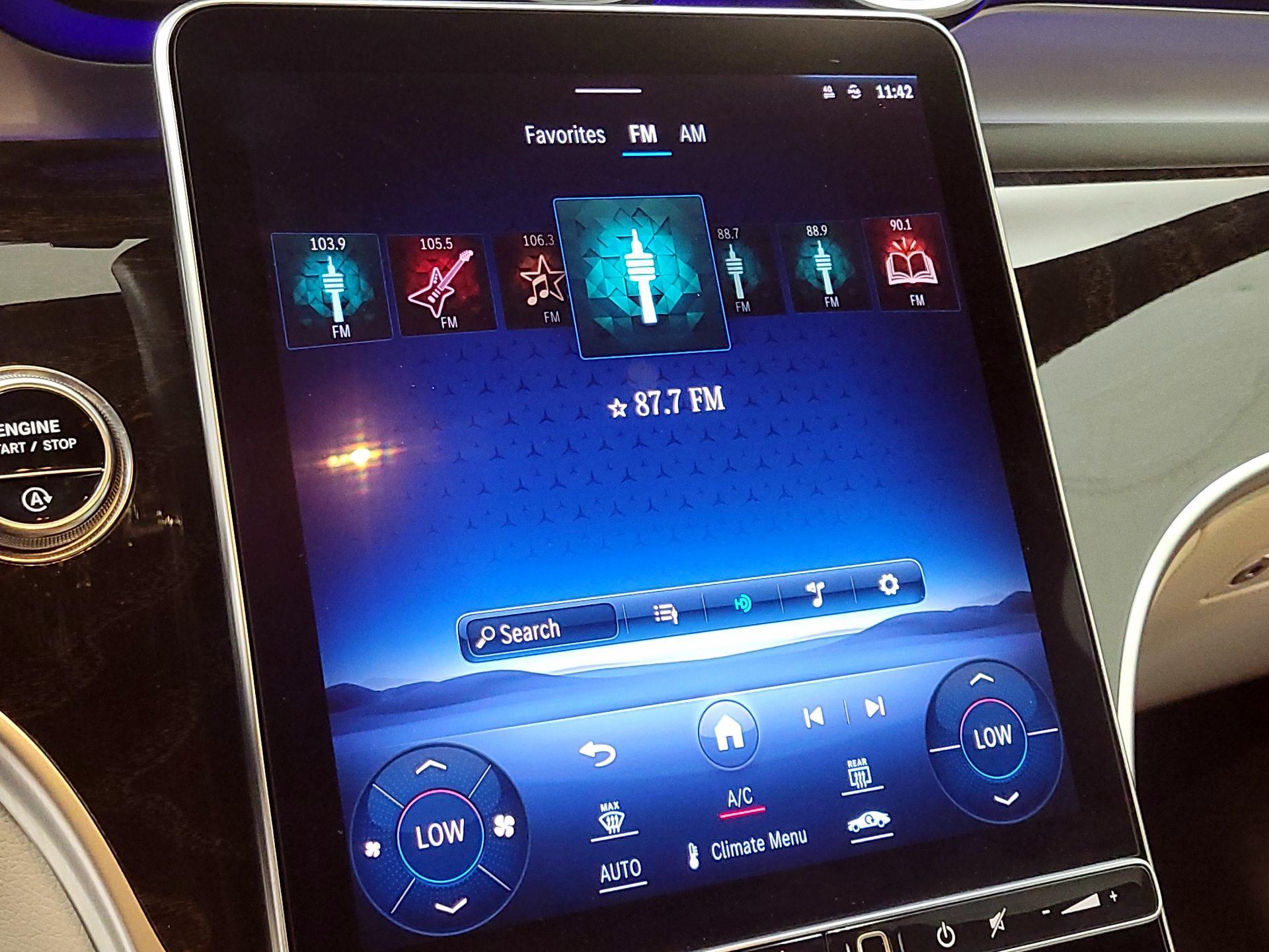 Thumbnail: 2023 Mercedes-Benz GLC - 15