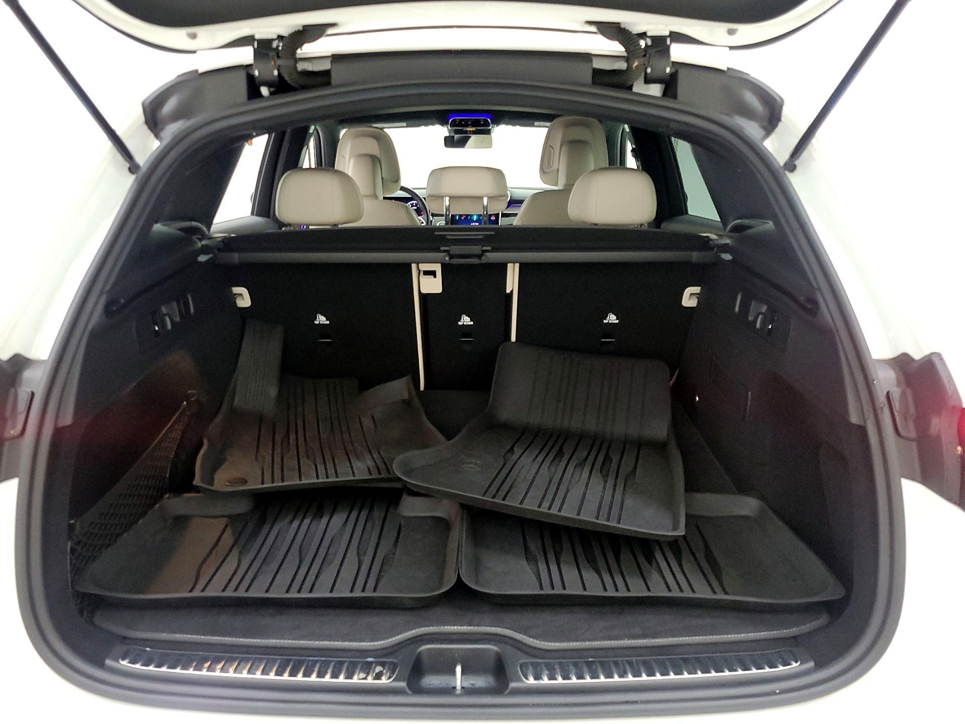 Thumbnail: 2023 Mercedes-Benz GLC - 20