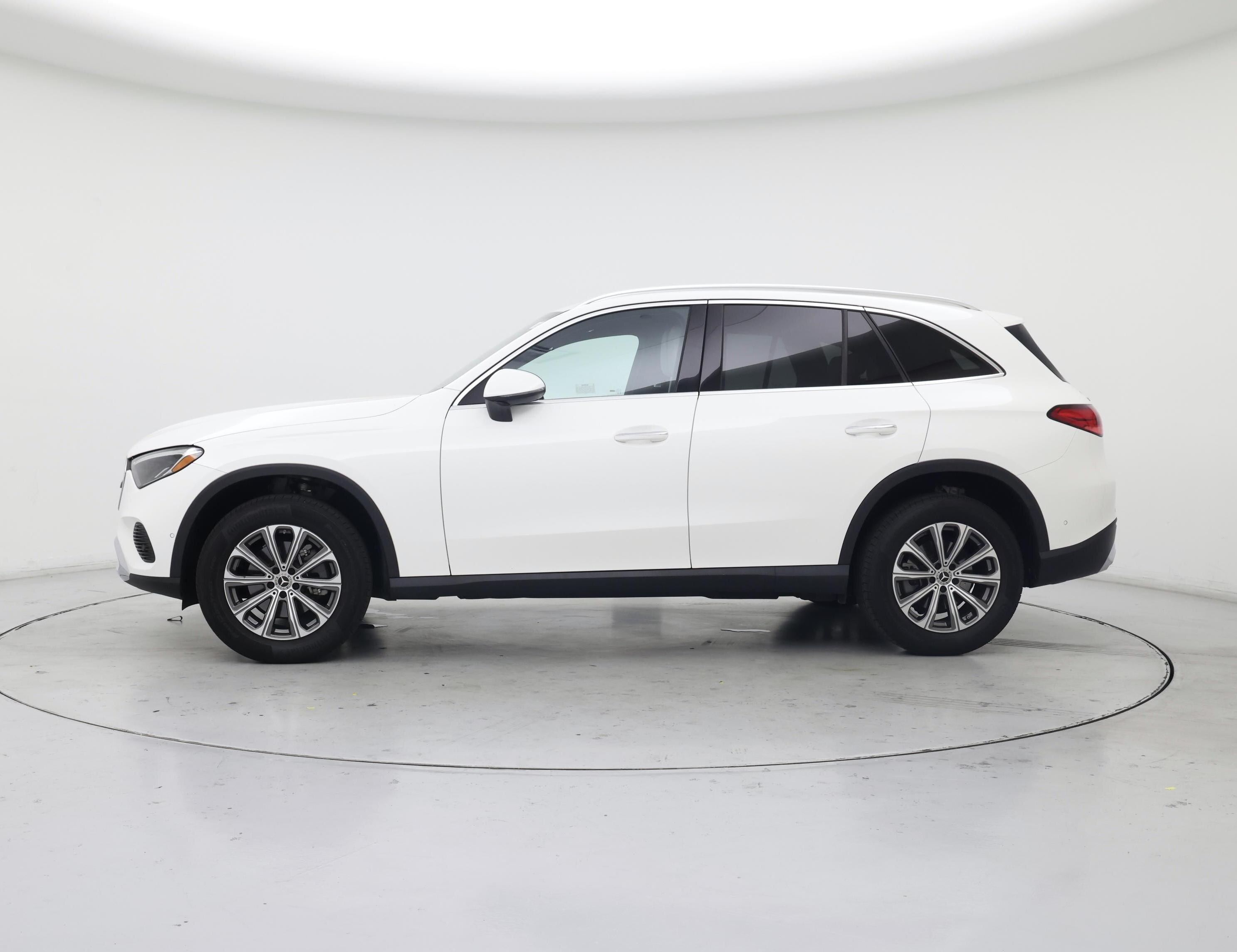 Thumbnail: 2023 Mercedes-Benz GLC - 3