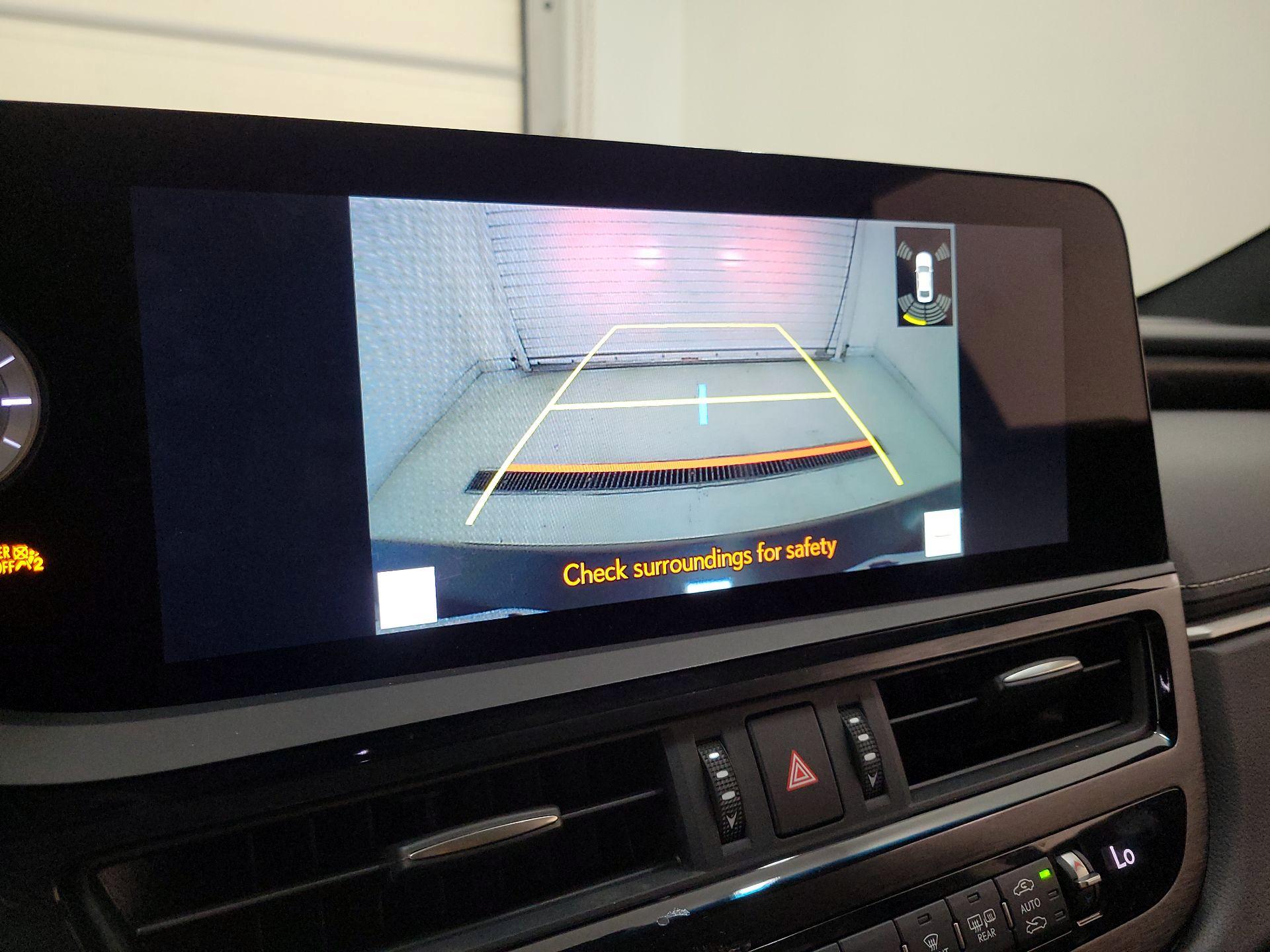 Thumbnail: 2024 Lexus ES - 14