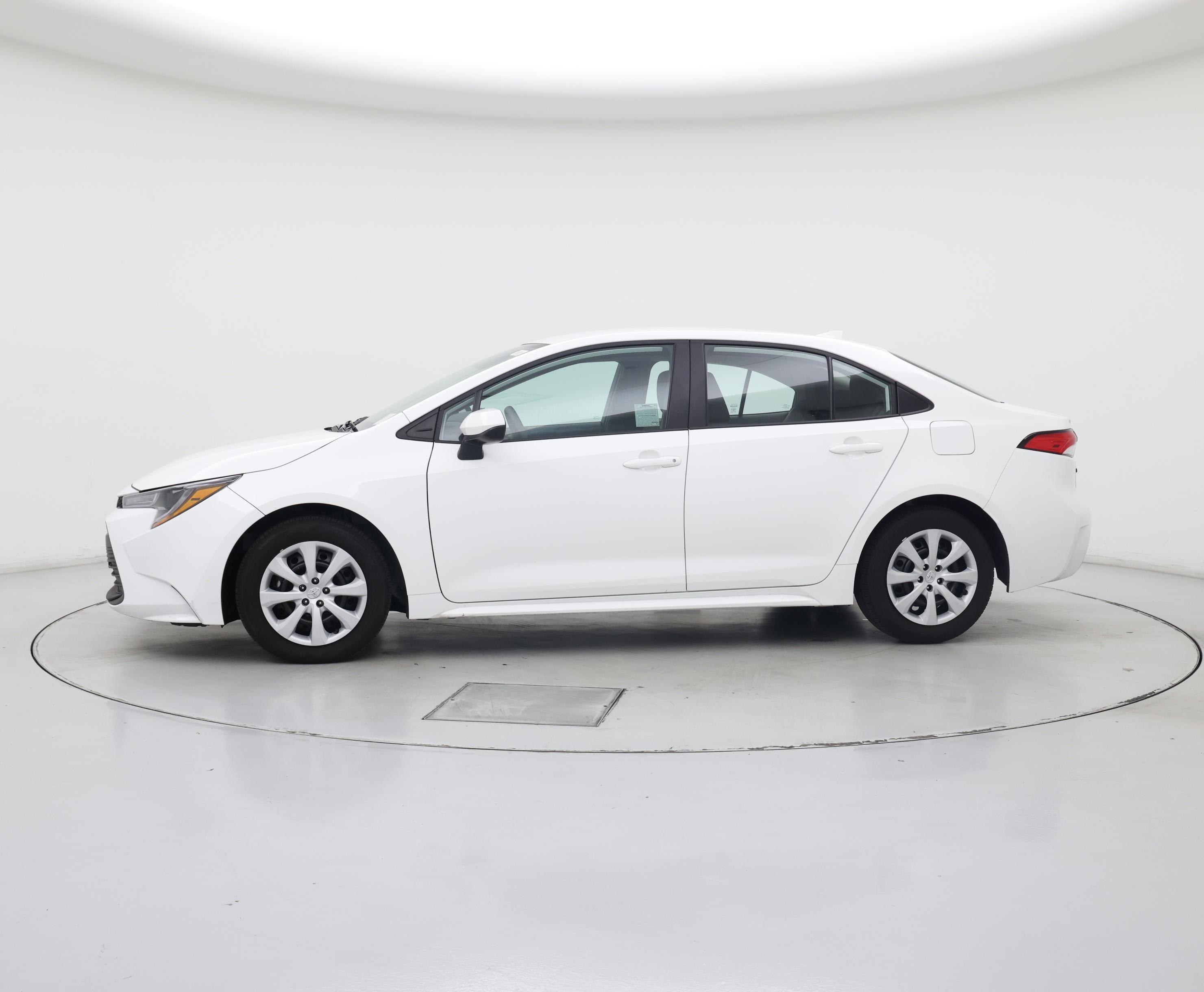 Thumbnail: 2024 Toyota Corolla - 3