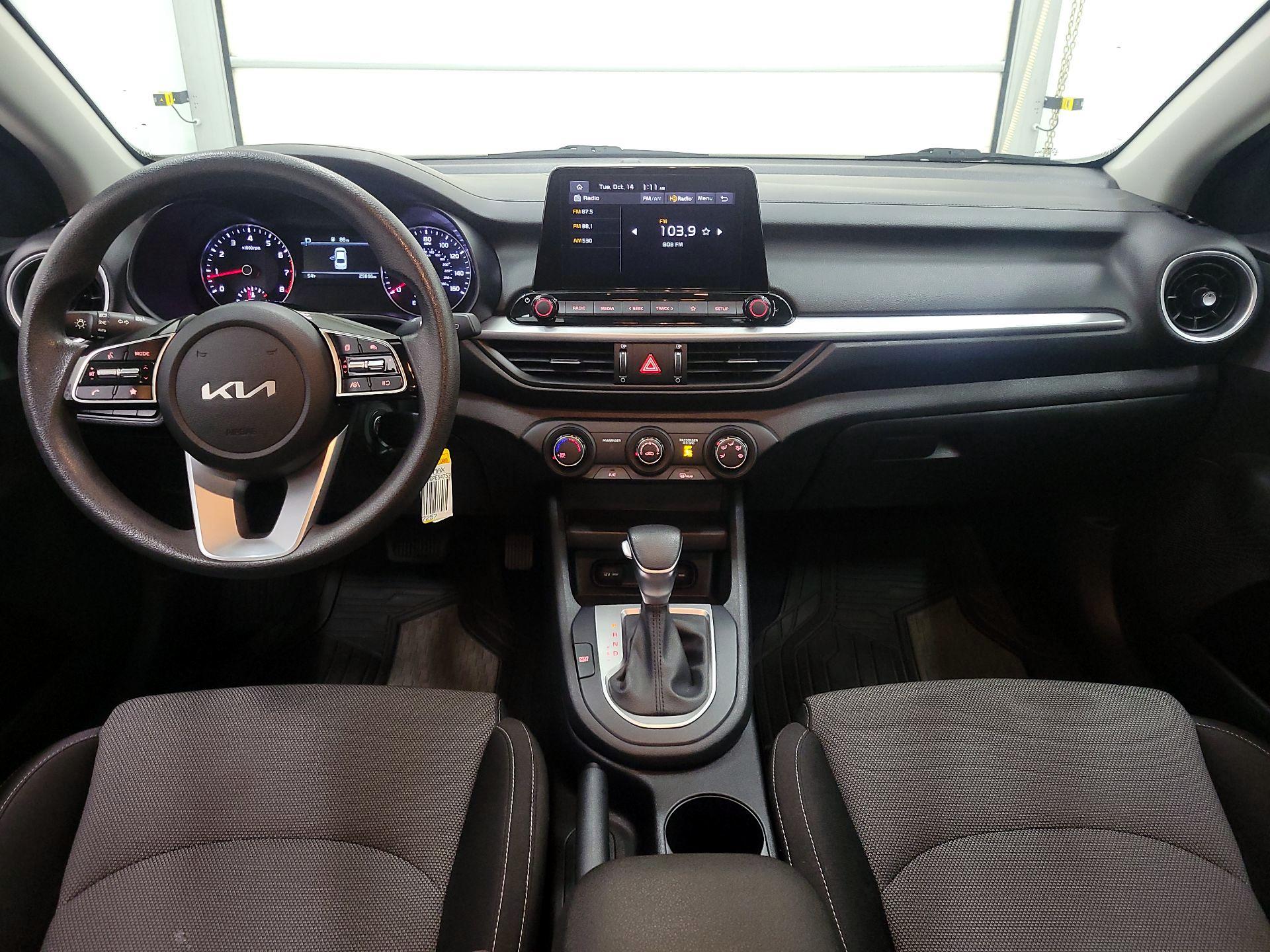 Thumbnail: 2023 Kia Forte - 9