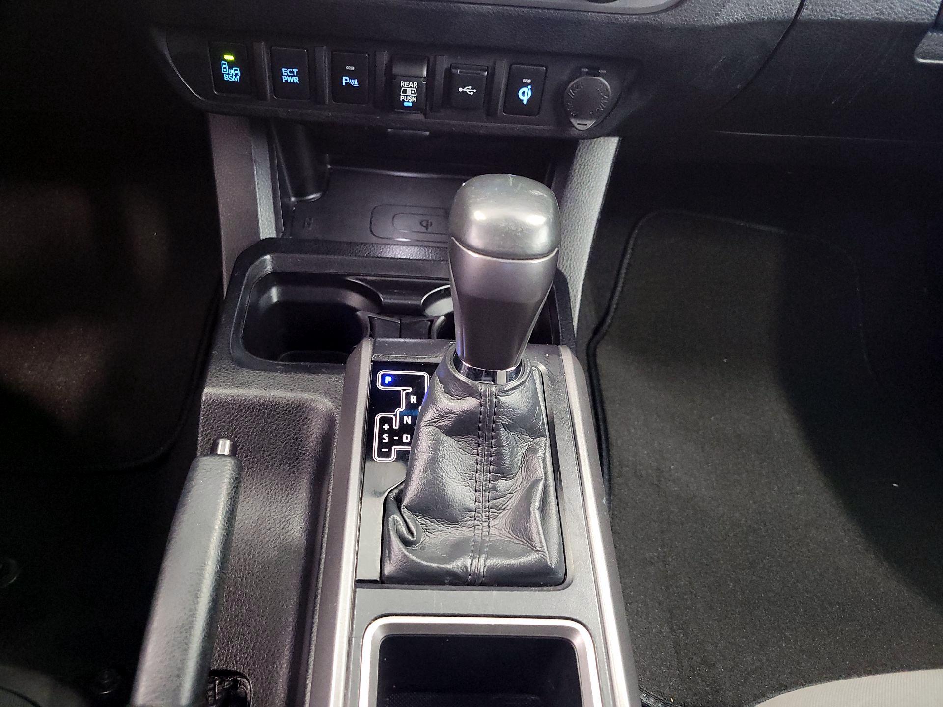 Thumbnail: 2021 Toyota Tacoma - 17