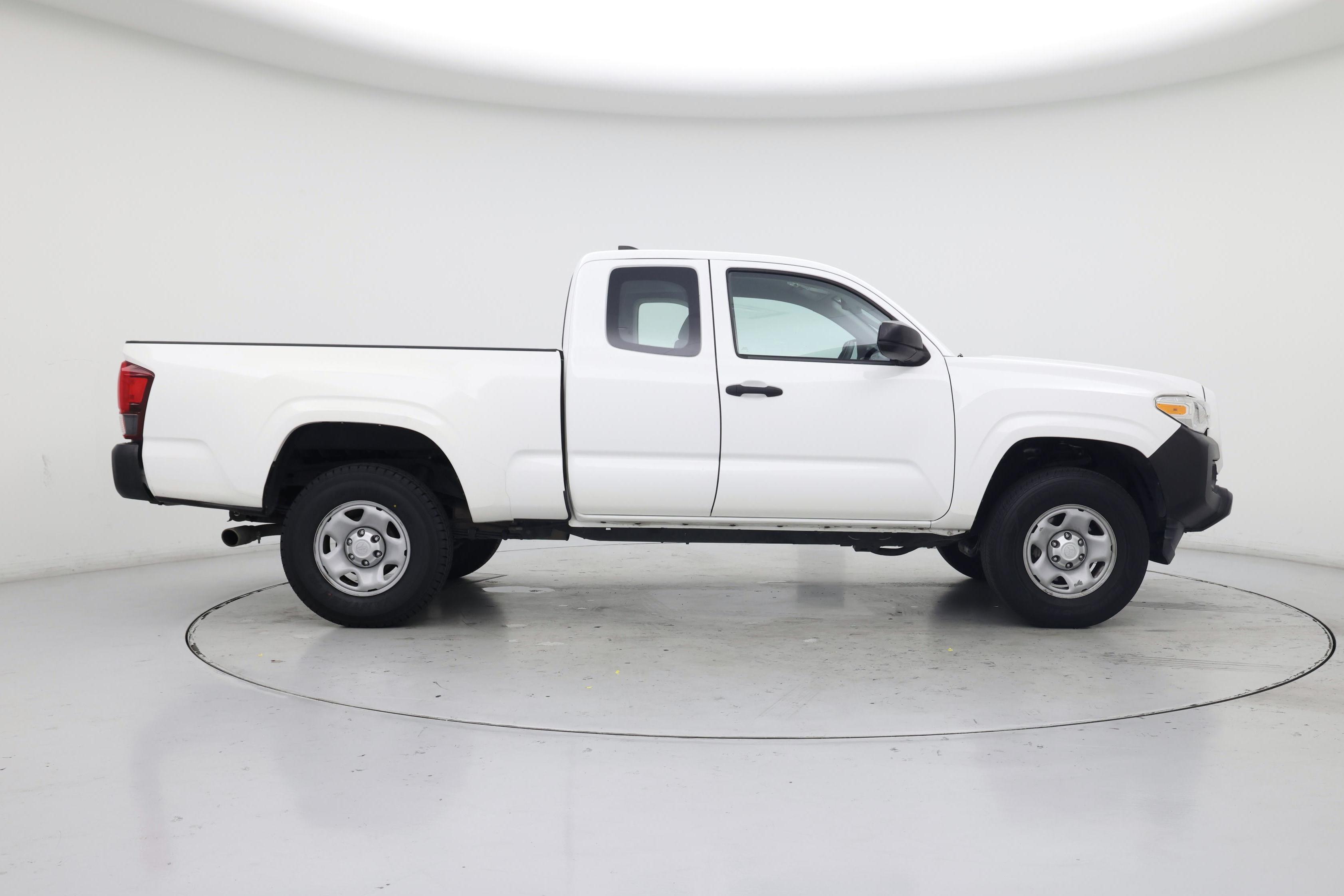 Thumbnail: 2018 Toyota Tacoma - 7