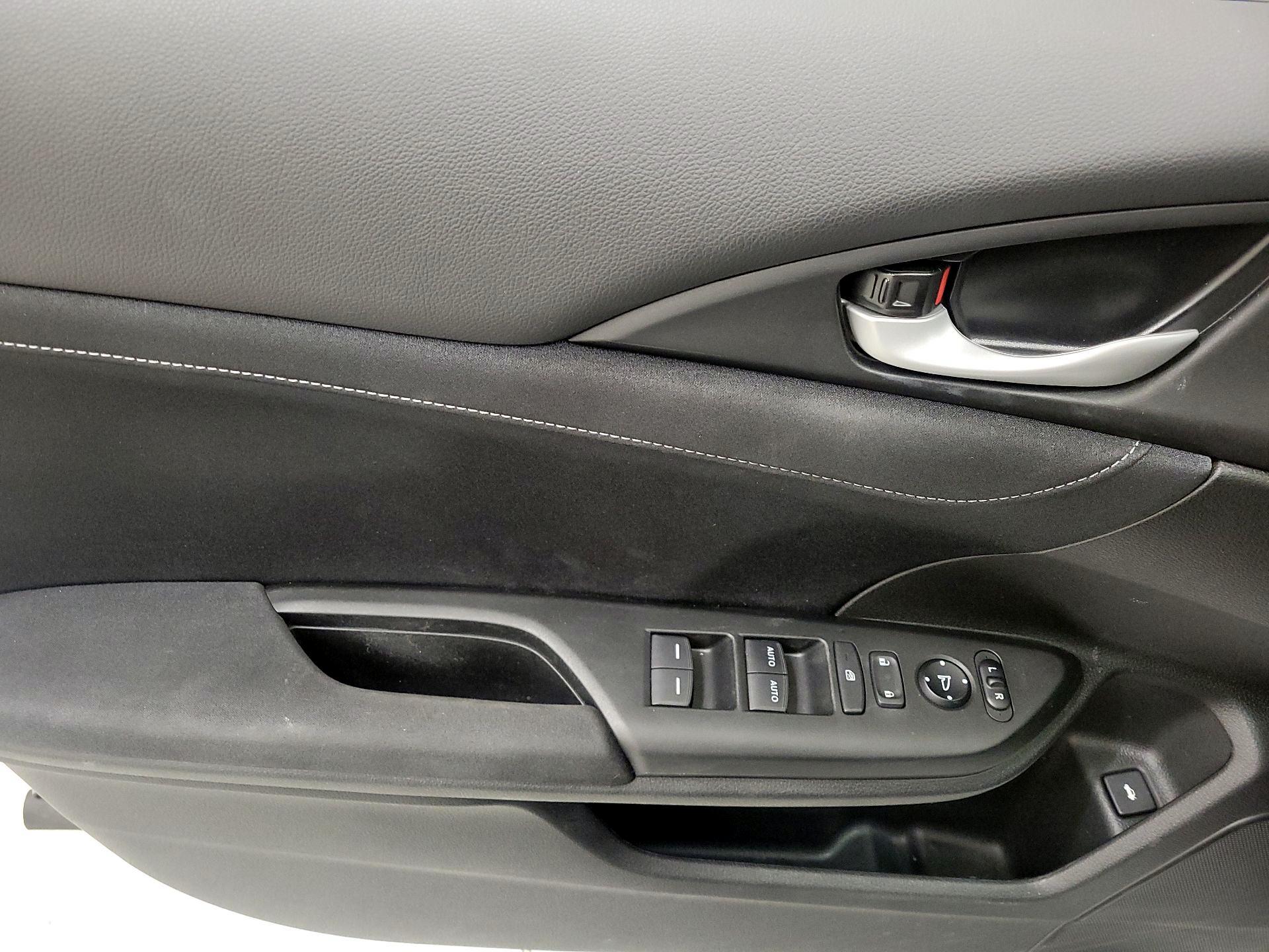 Thumbnail: 2022 Honda Insight - 12