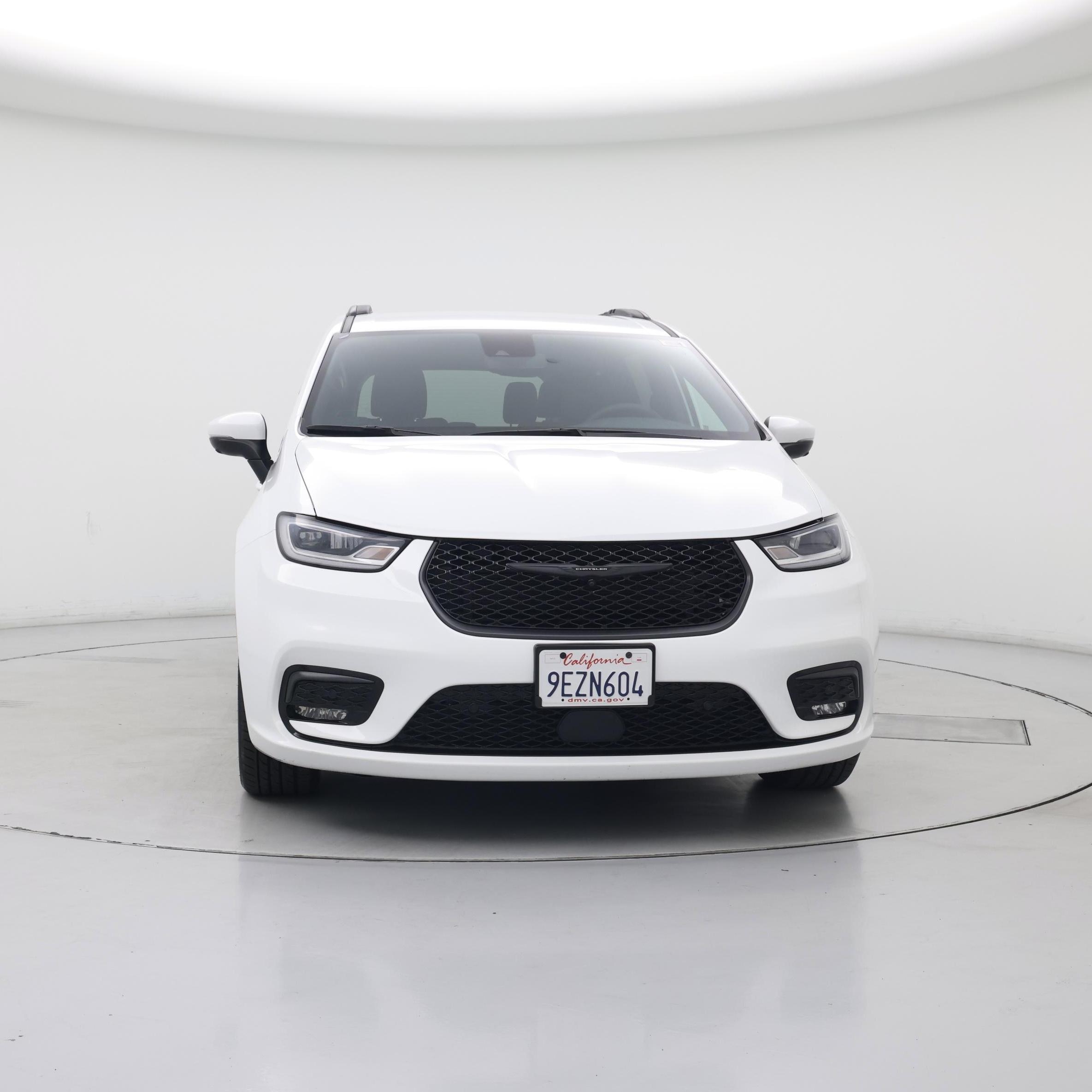 Thumbnail: 2023 Chrysler Pacifica - 5