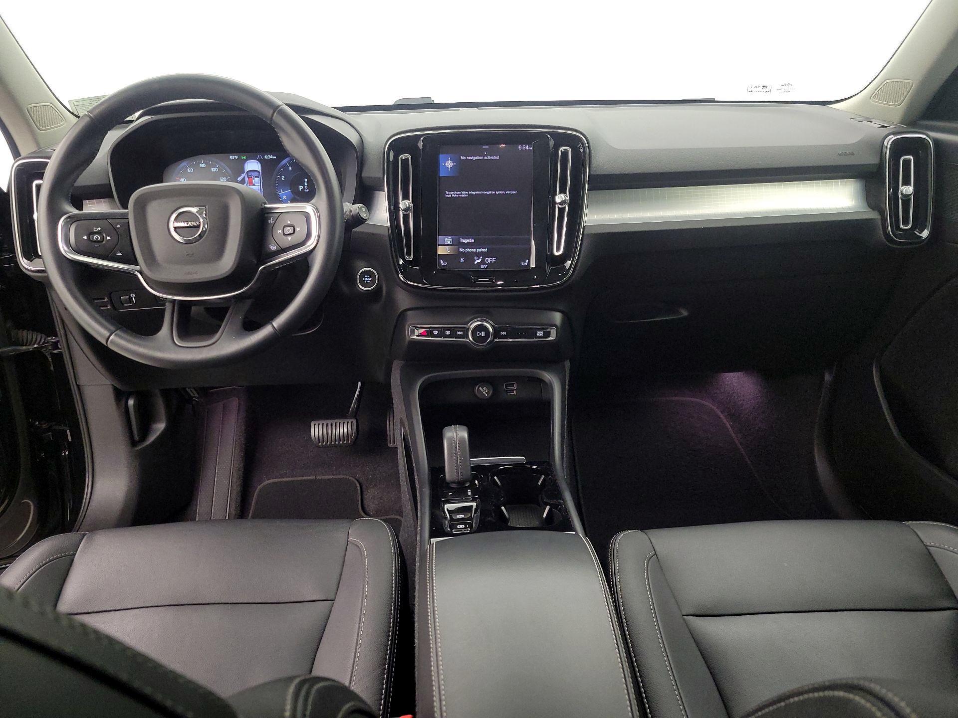 Thumbnail: 2021 Volvo XC40 - 9
