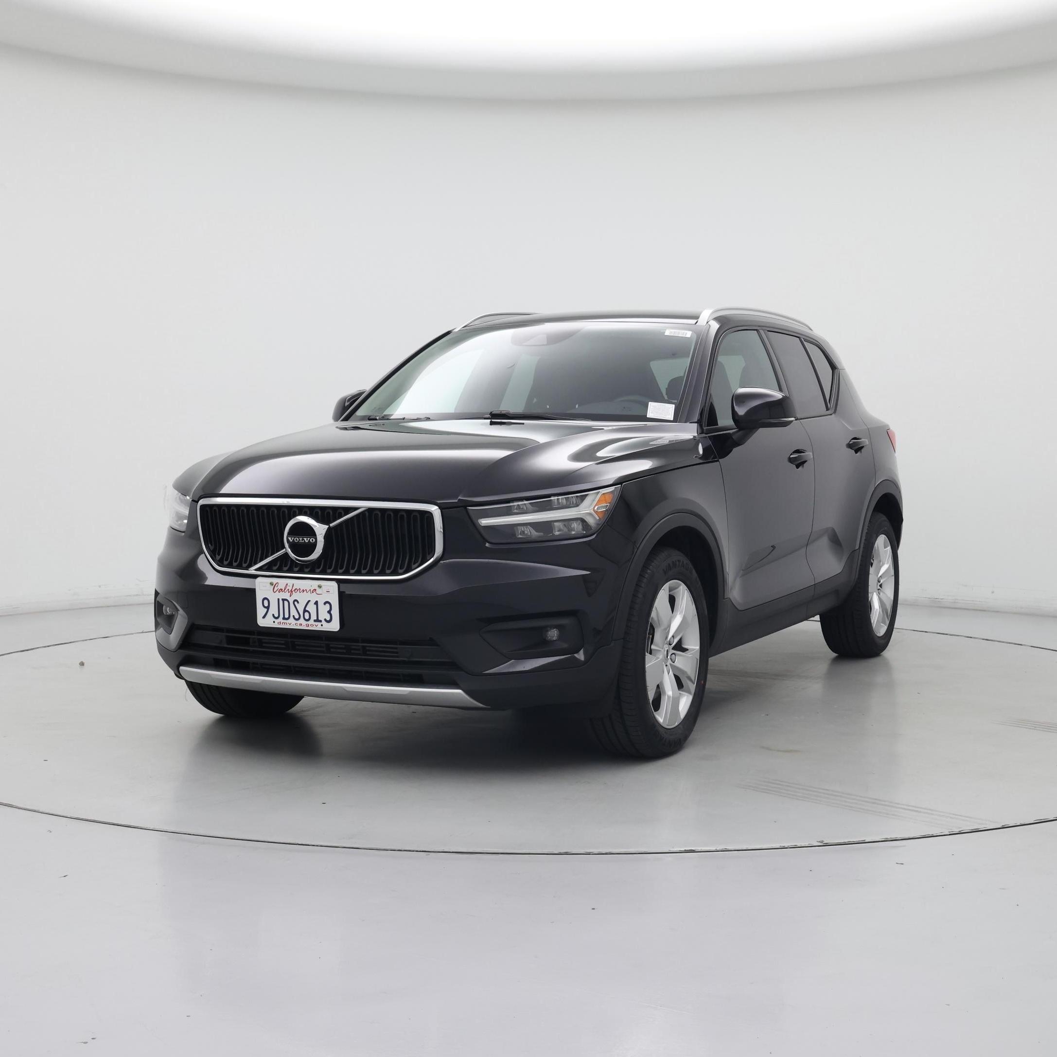 Thumbnail: 2021 Volvo XC40 - 4
