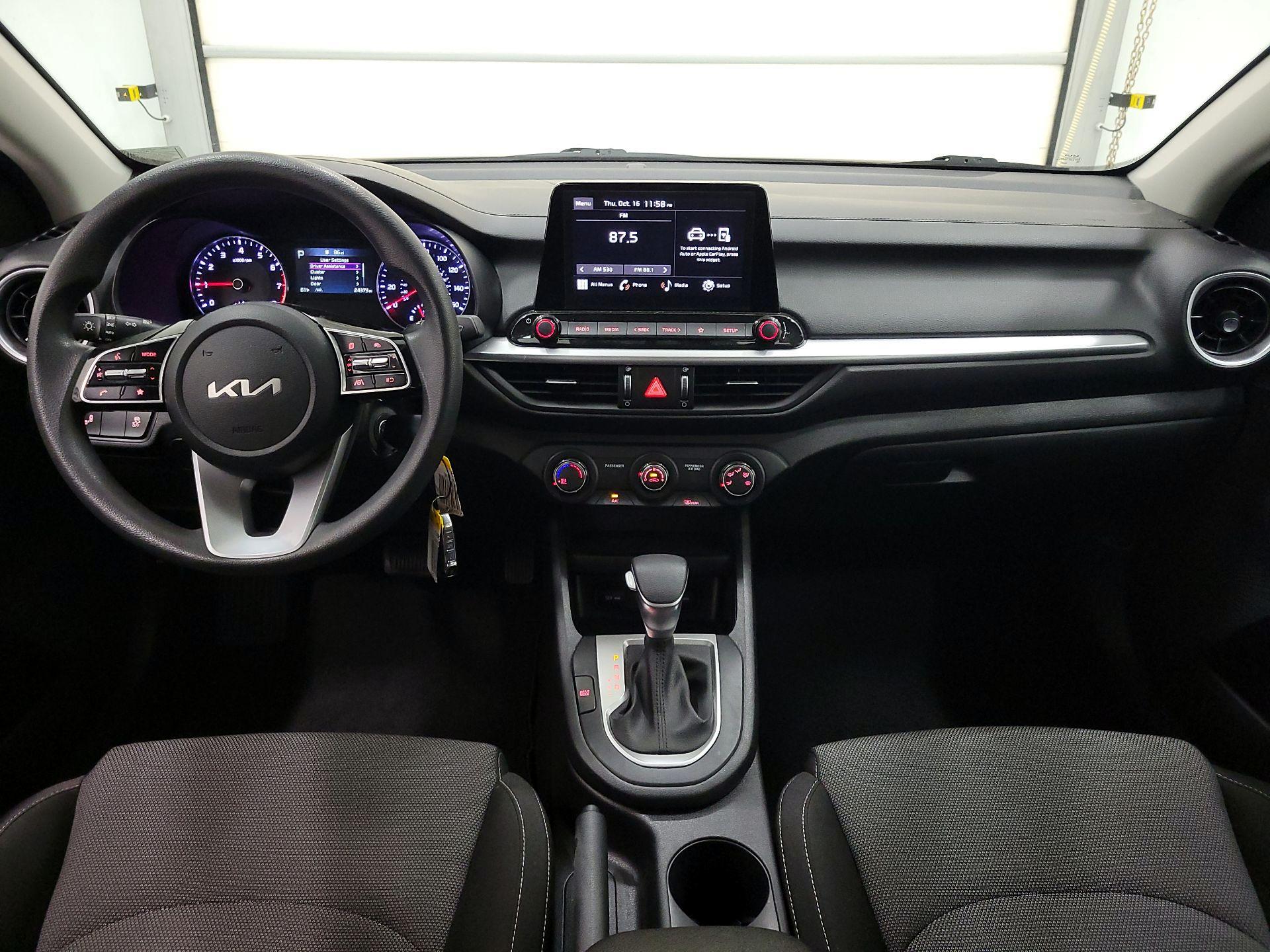 Thumbnail: 2023 Kia Forte - 9