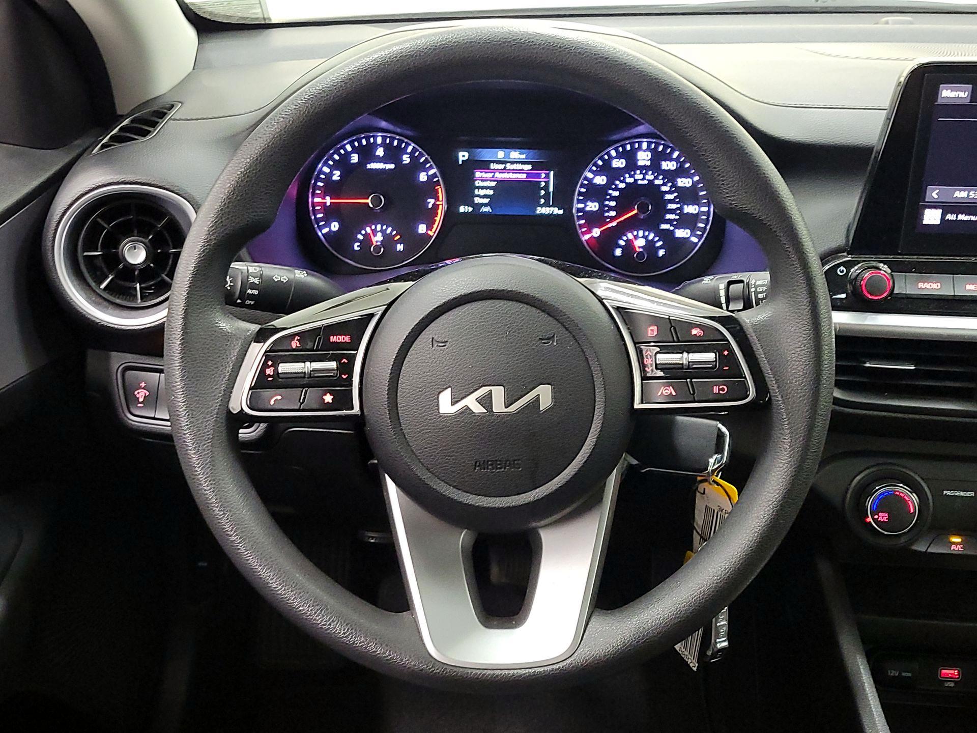 Thumbnail: 2023 Kia Forte - 10