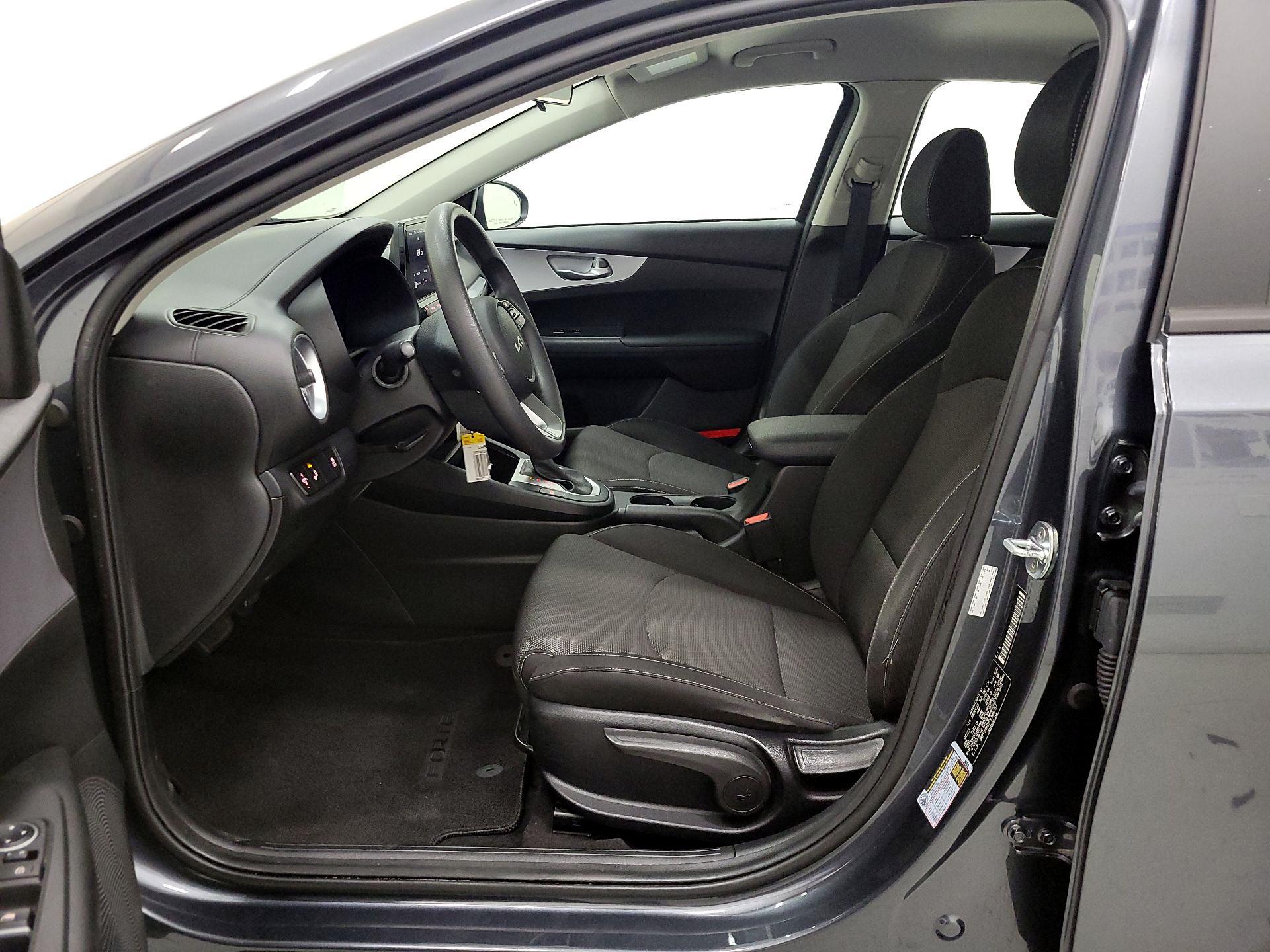 Thumbnail: 2023 Kia Forte - 11