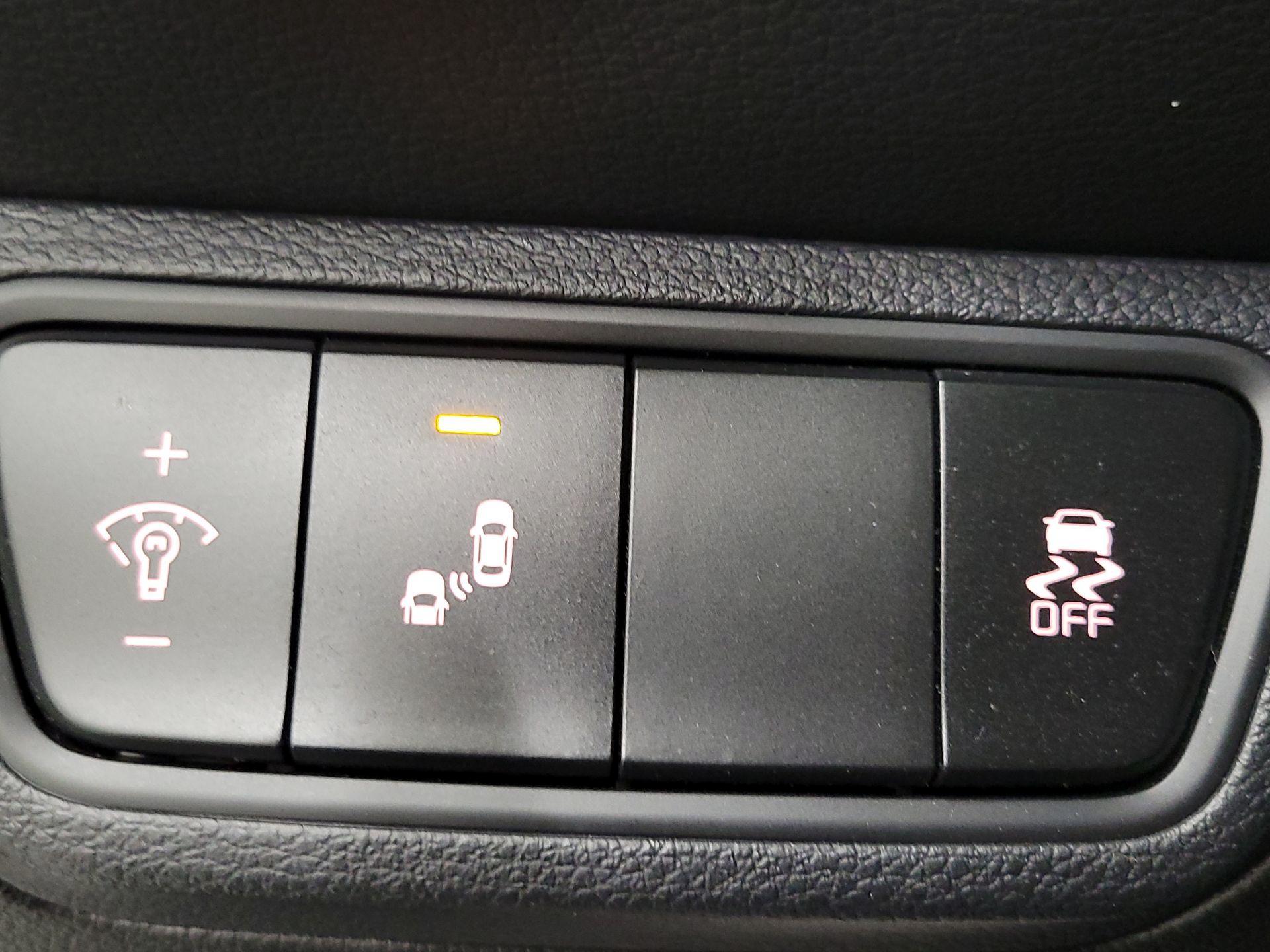 Thumbnail: 2023 Kia Forte - 13