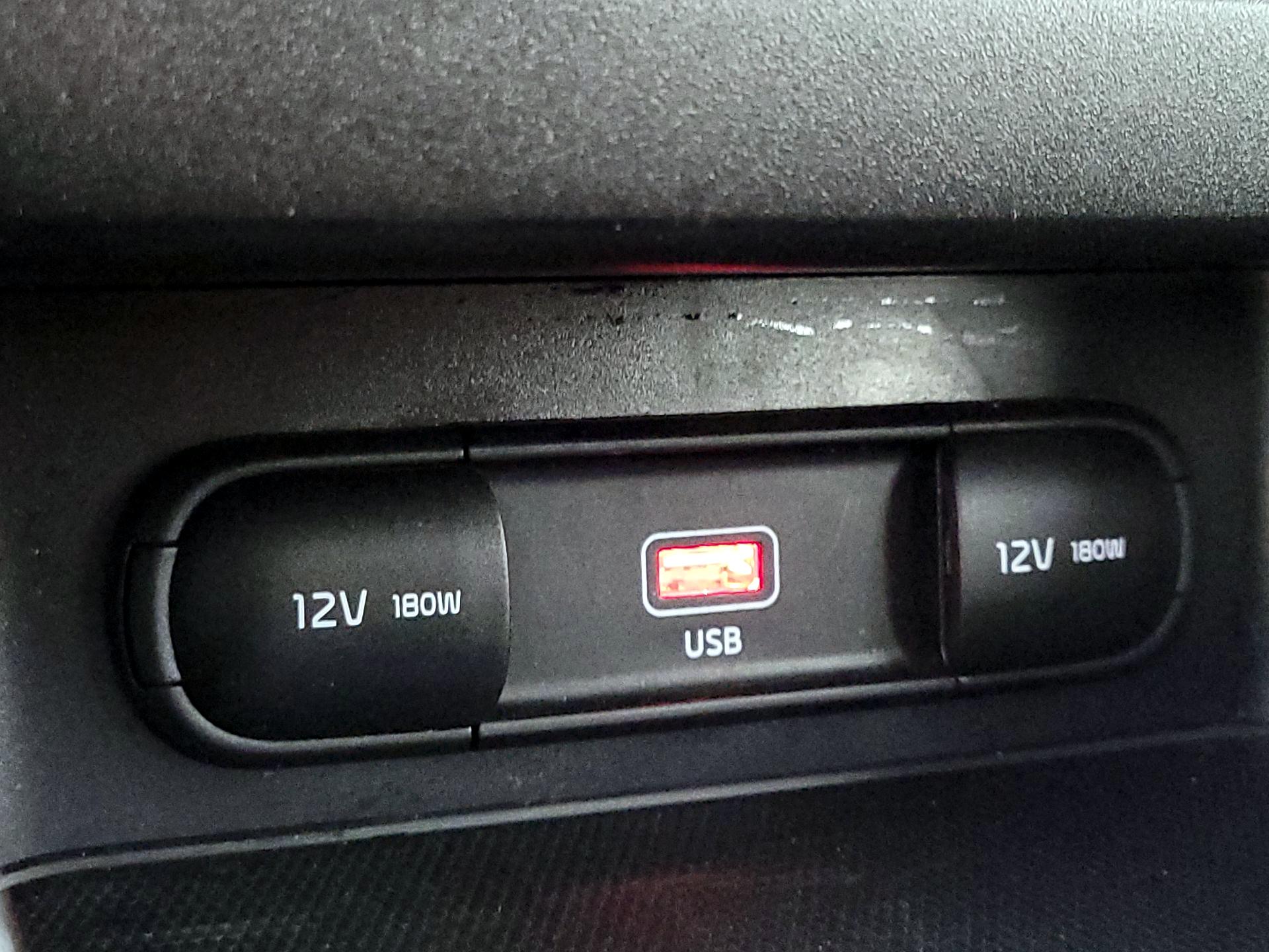 Thumbnail: 2023 Kia Forte - 18