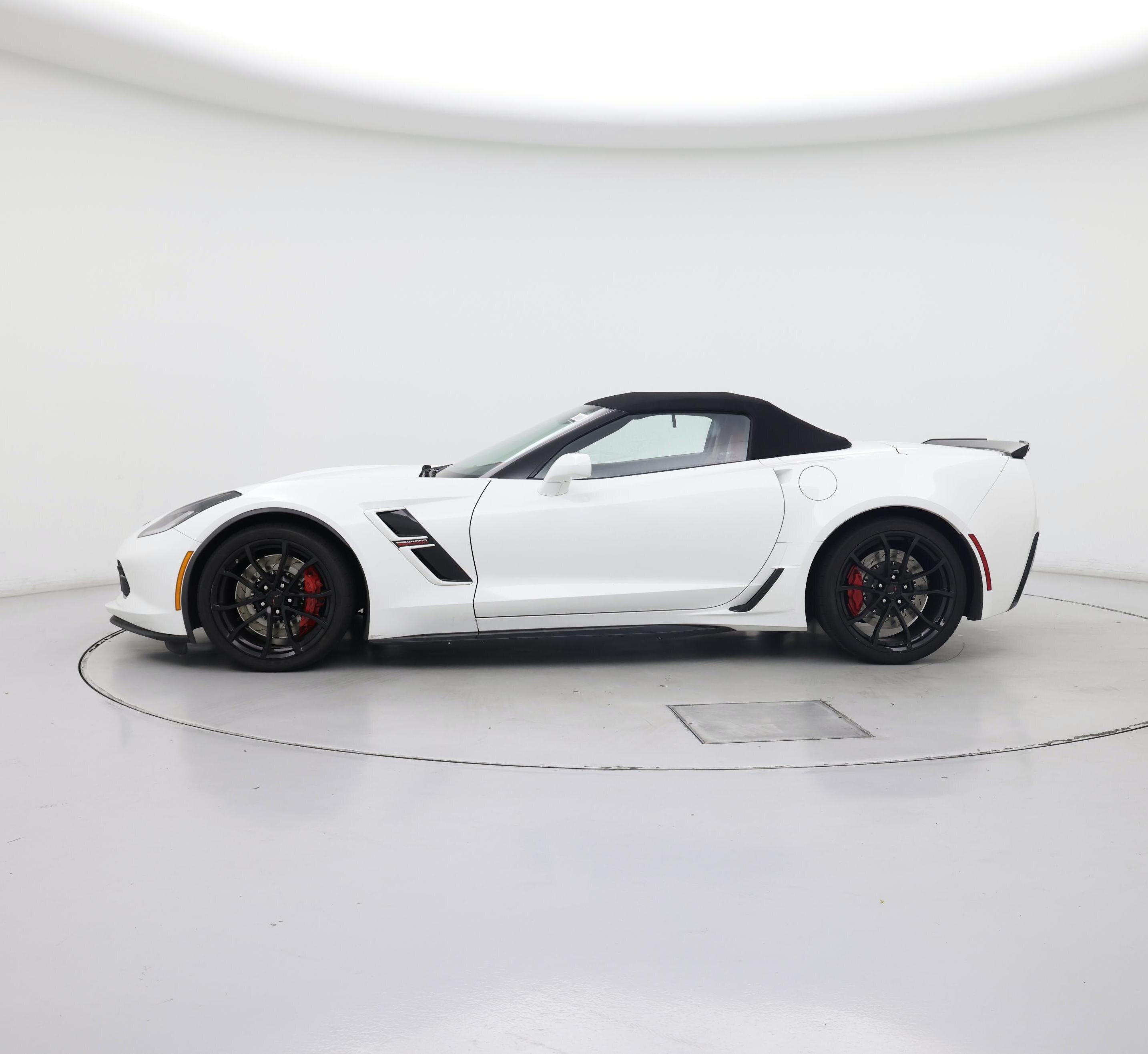 Thumbnail: 2018 Chevrolet Corvette - 3