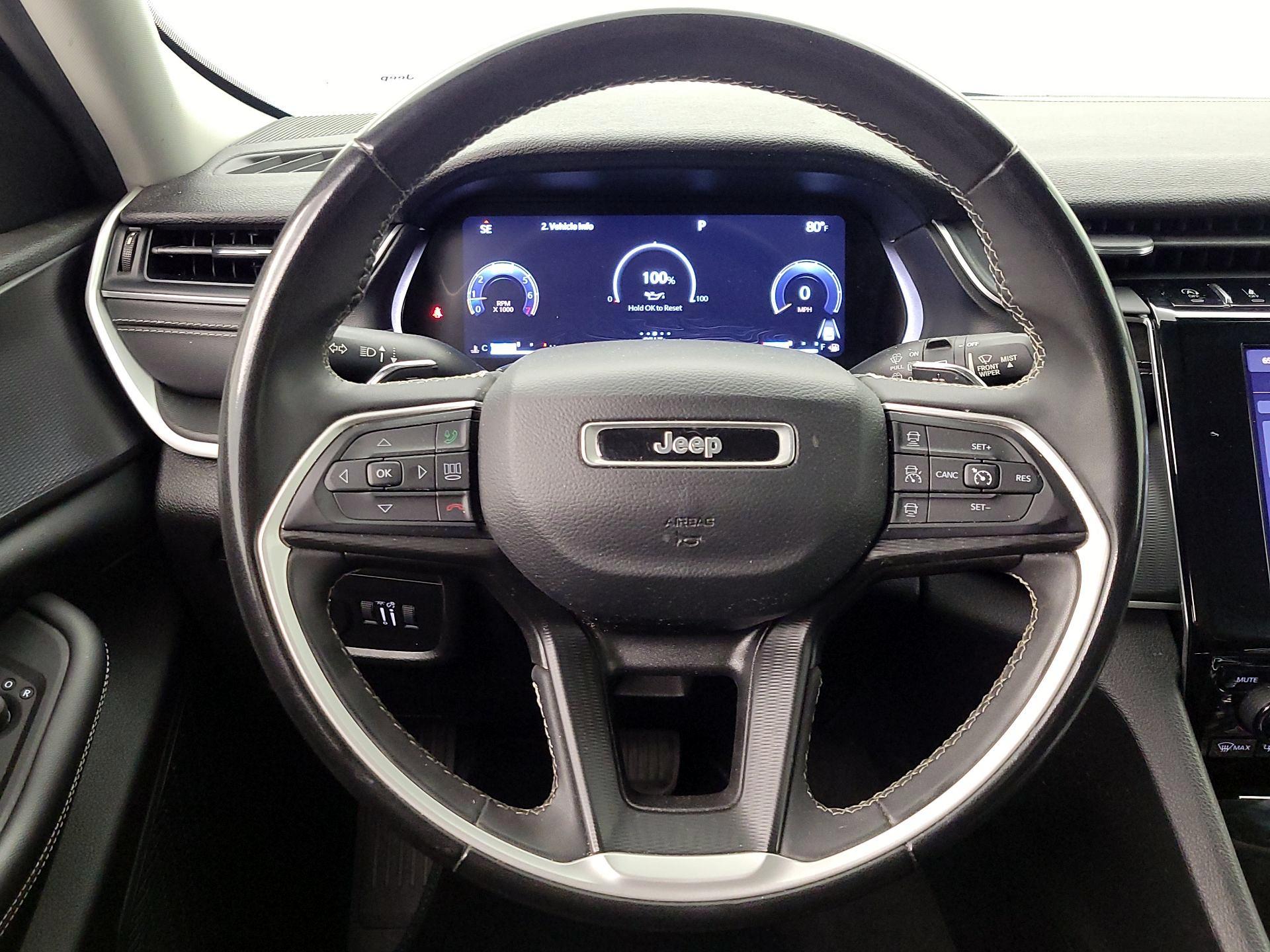Thumbnail: 2023 Jeep Grand Cherokee - 10