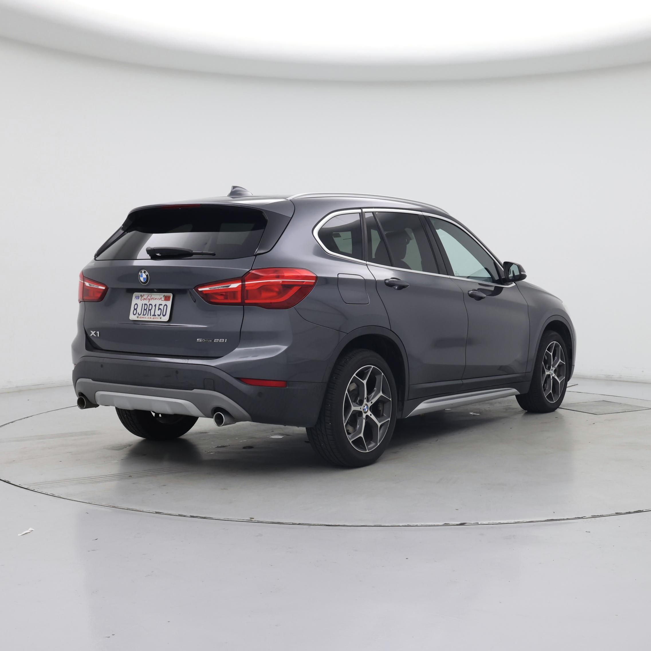 Thumbnail: 2018 BMW X1 - 8