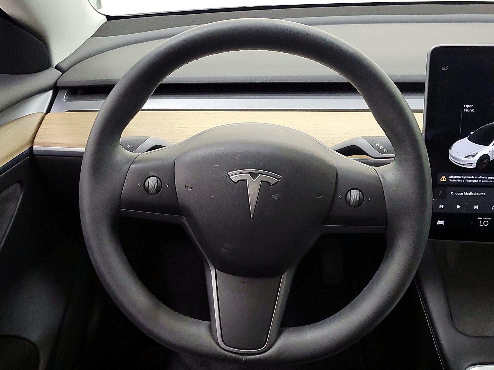 Thumbnail: 2021 Tesla Model 3 - 10