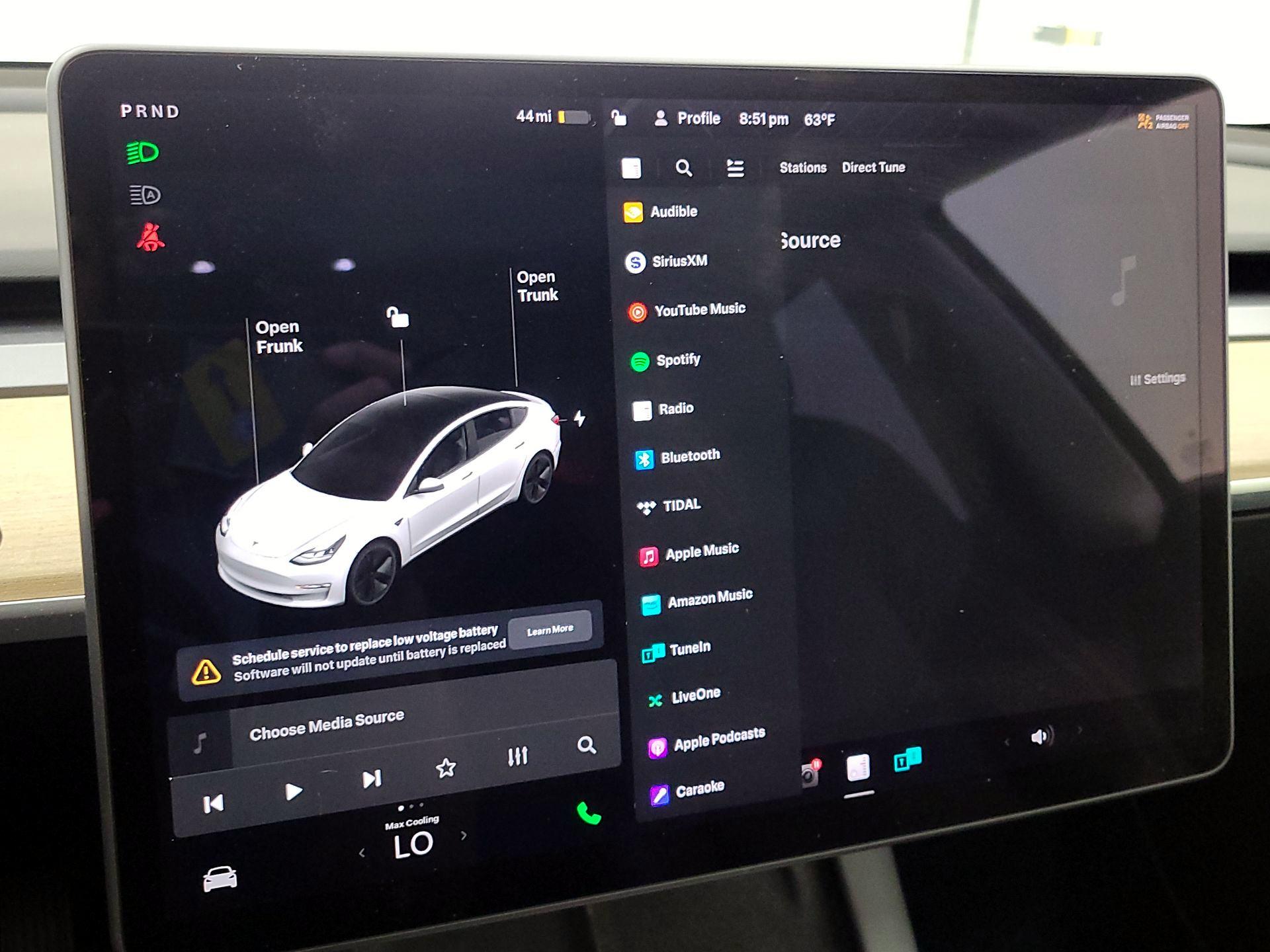 Thumbnail: 2021 Tesla Model 3 - 14