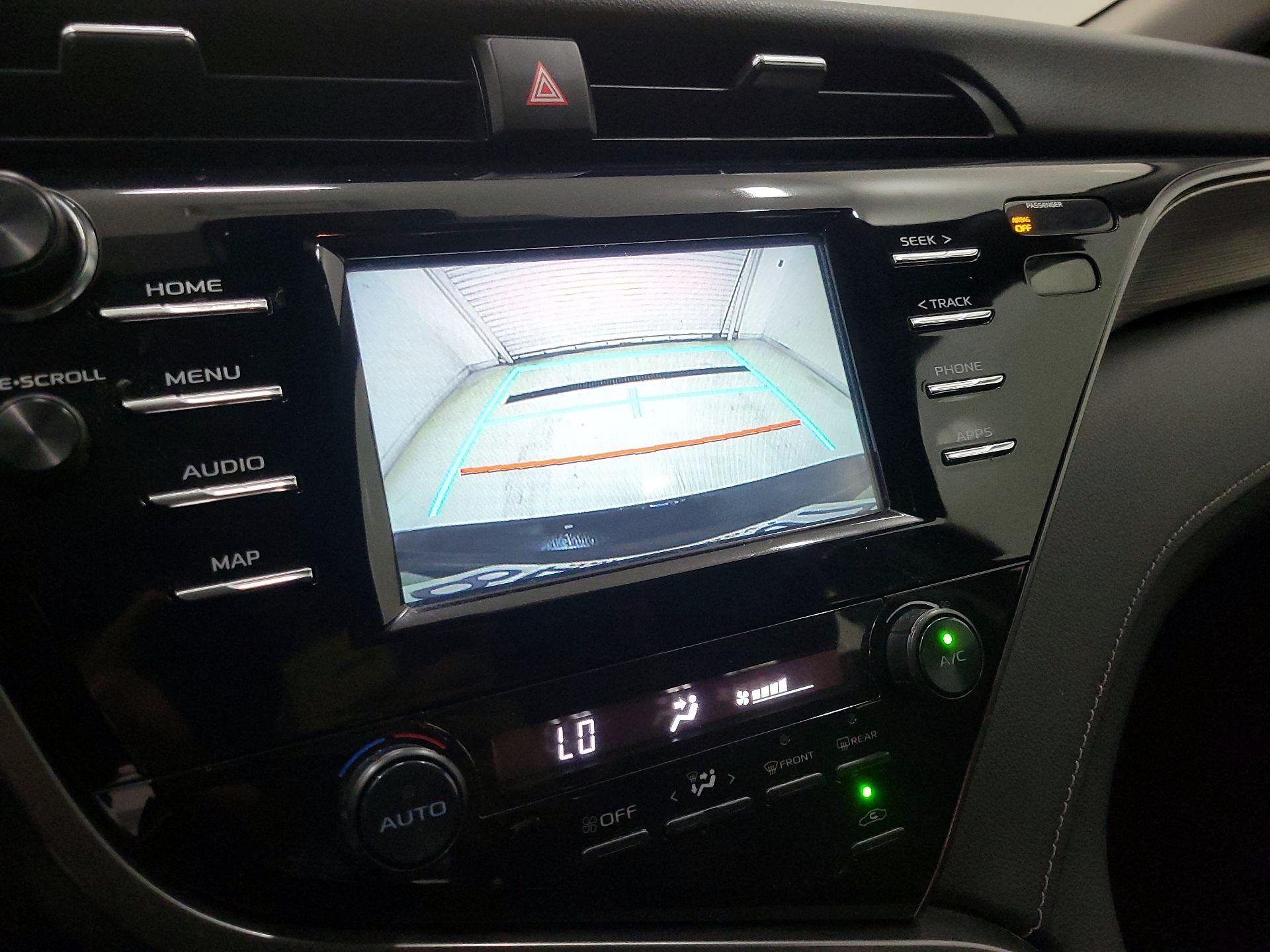 Thumbnail: 2019 Toyota Camry - 14