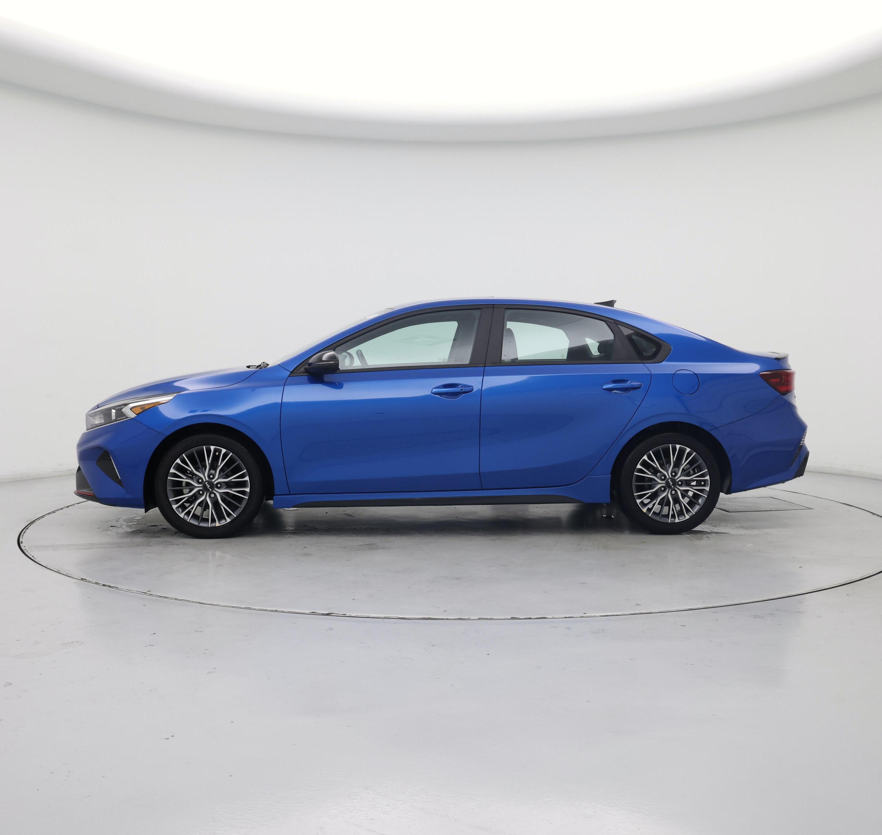 Thumbnail: 2024 Kia Forte - 3
