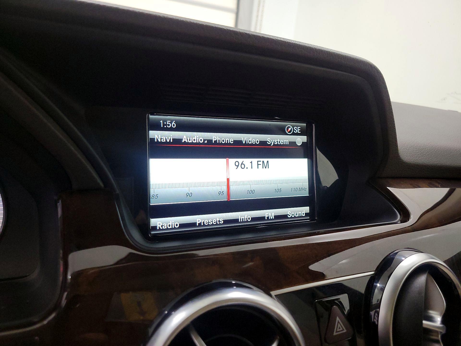 Thumbnail: 2015 Mercedes-Benz GLK - 15