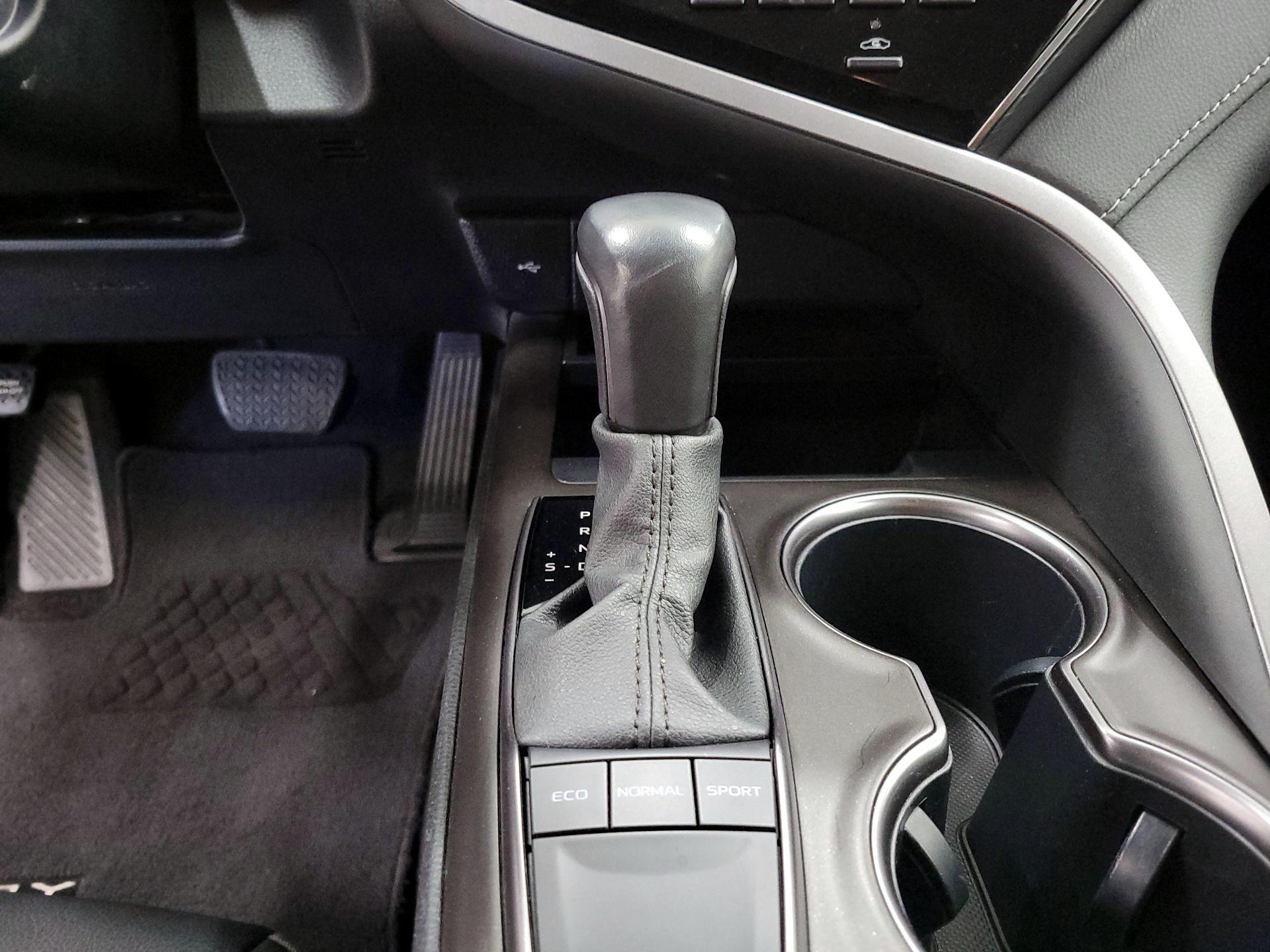 Thumbnail: 2023 Toyota Camry - 17