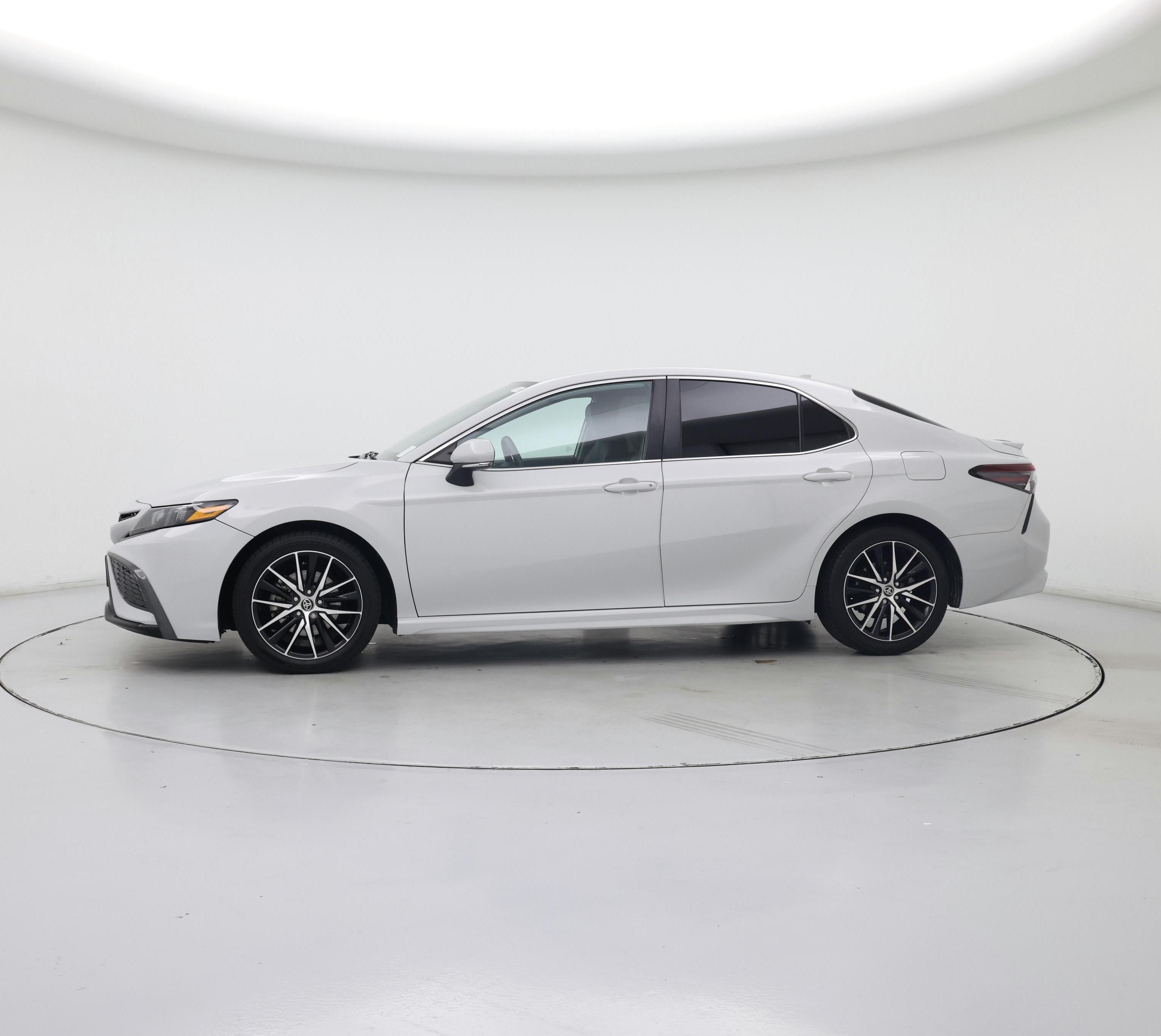 Thumbnail: 2023 Toyota Camry - 3