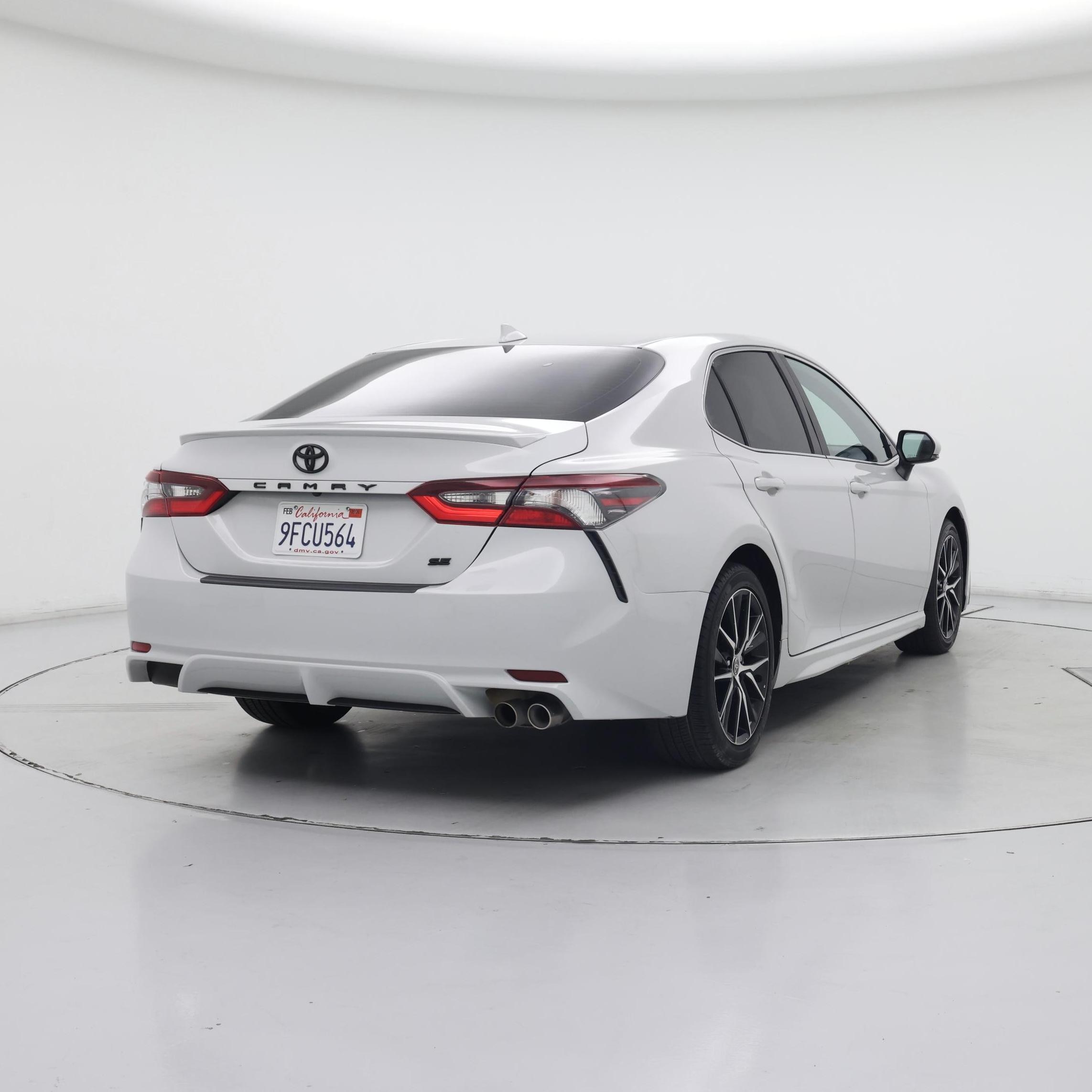Thumbnail: 2023 Toyota Camry - 8
