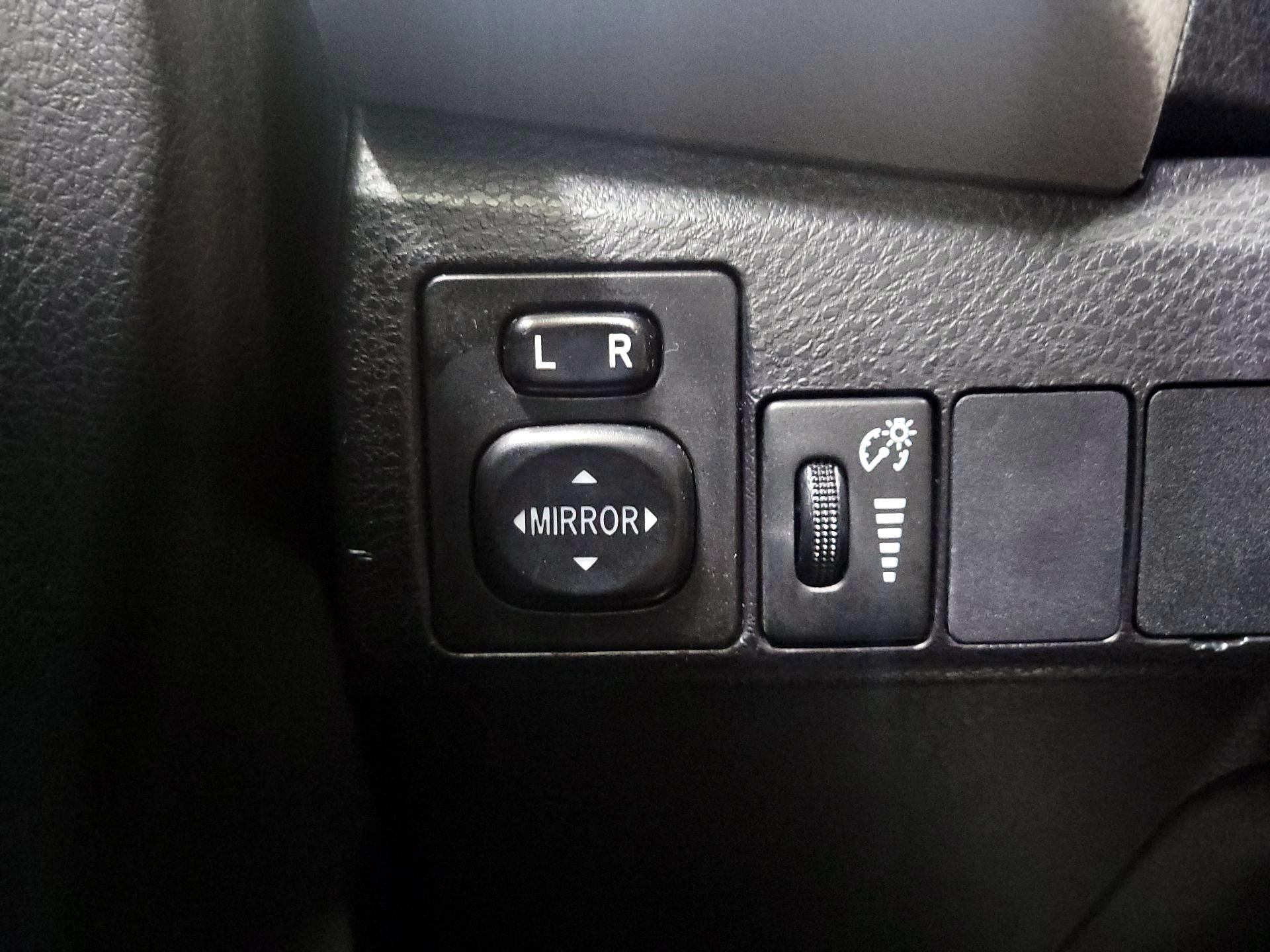 Thumbnail: 2016 Toyota Corolla - 13