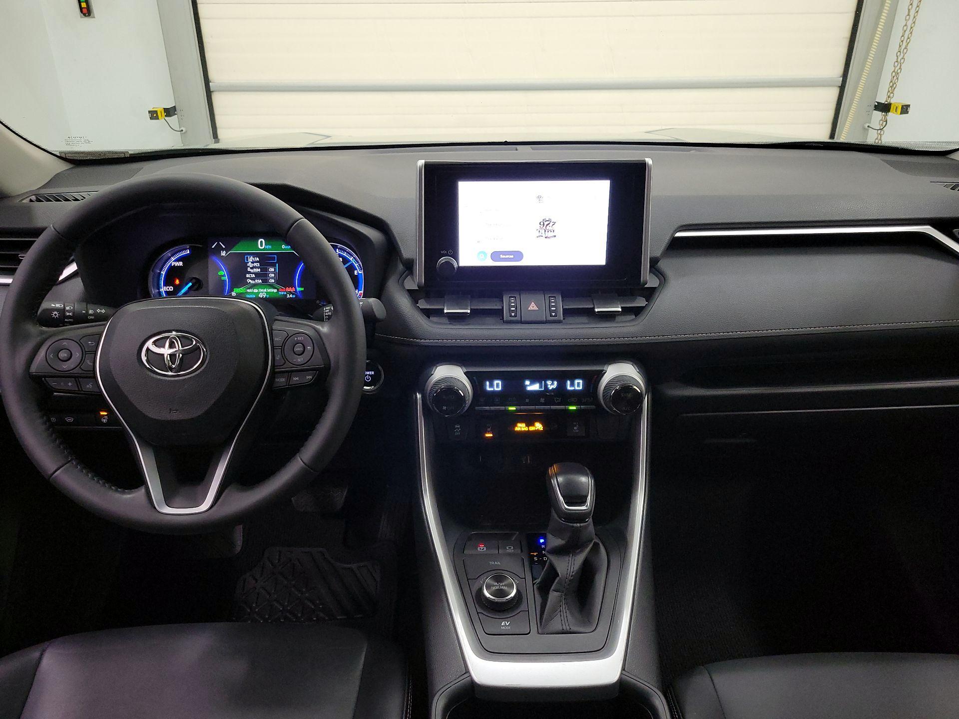 Thumbnail: 2023 Toyota RAV4 - 9