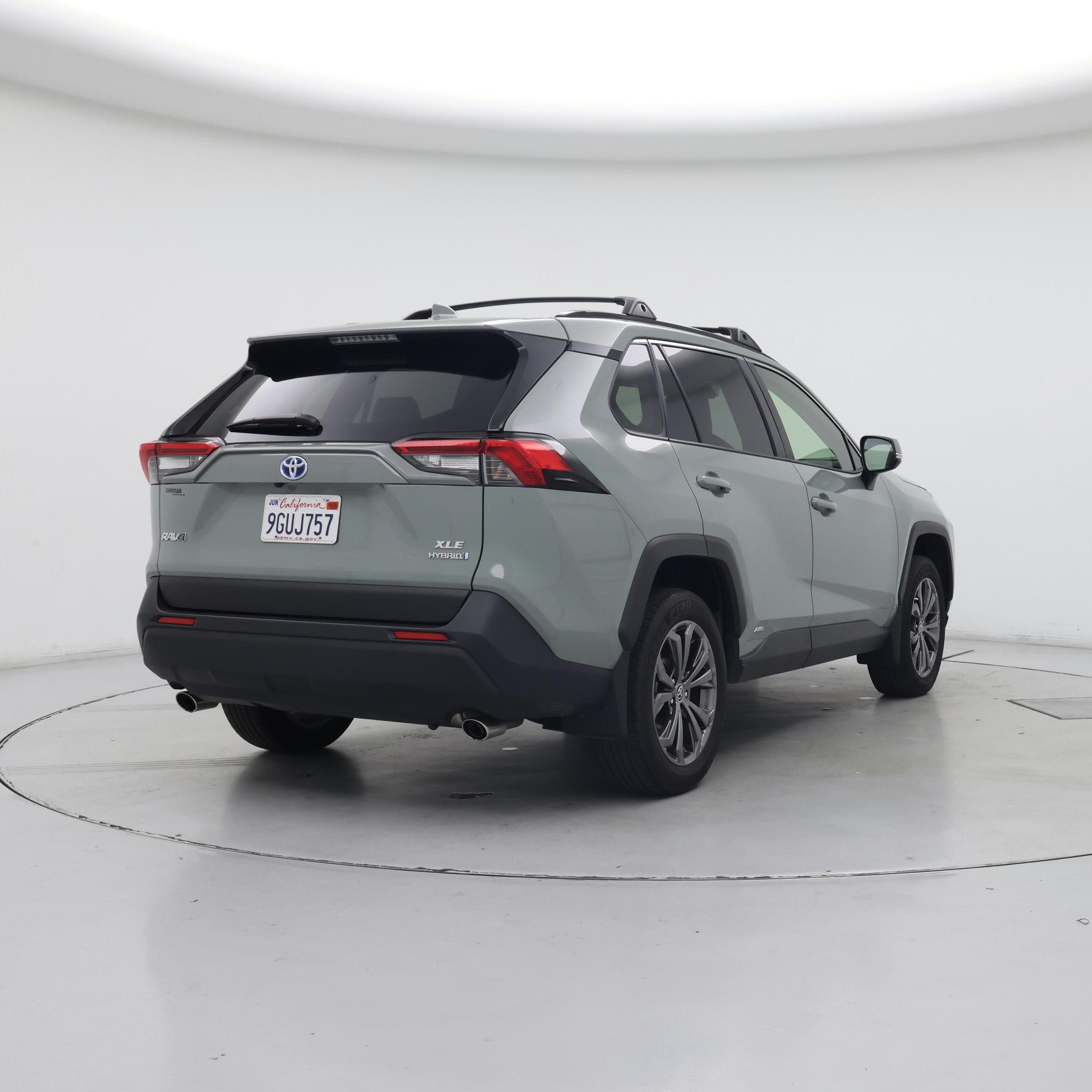 Thumbnail: 2023 Toyota RAV4 - 8