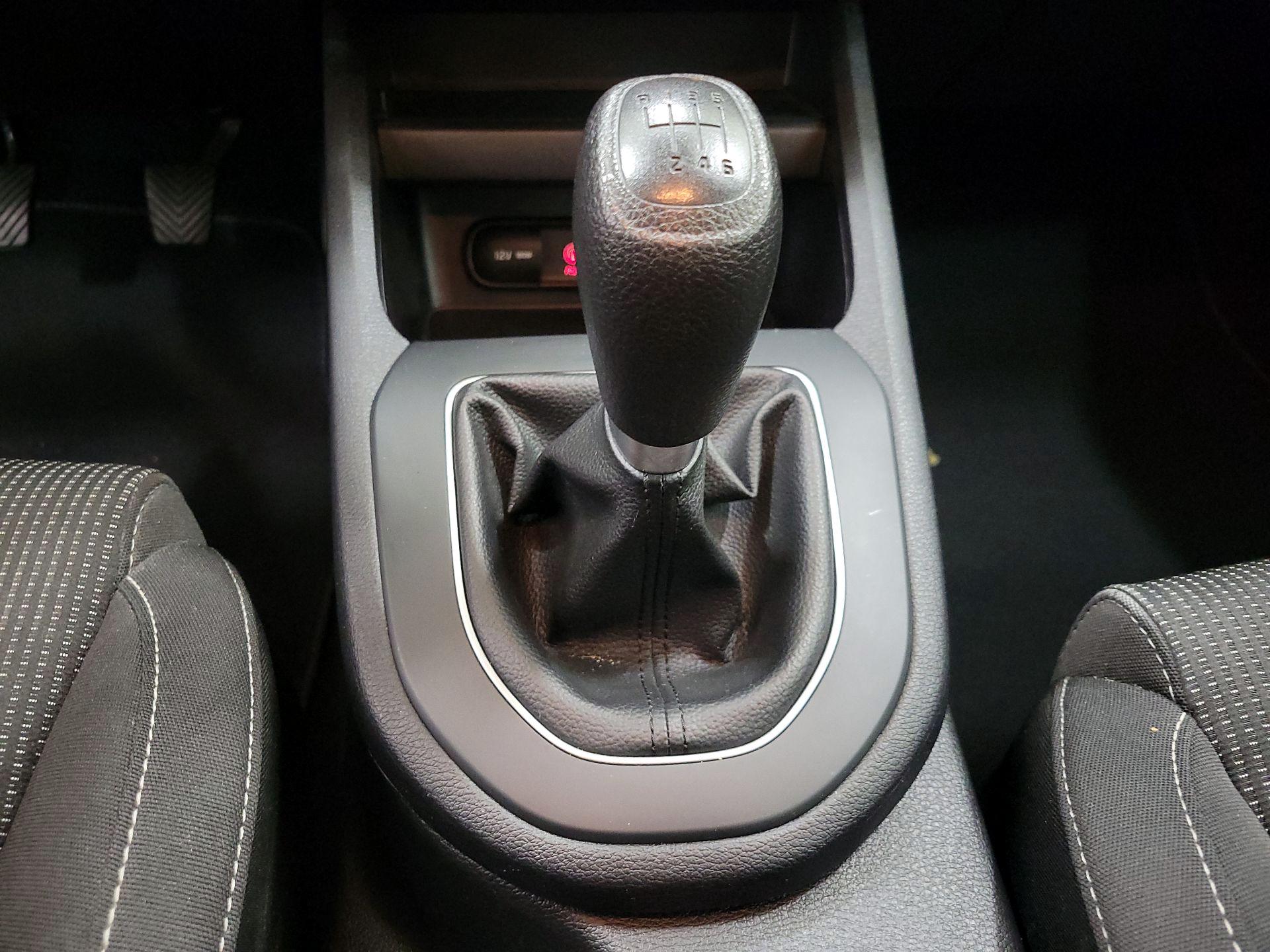 Thumbnail: 2020 Kia Forte - 17