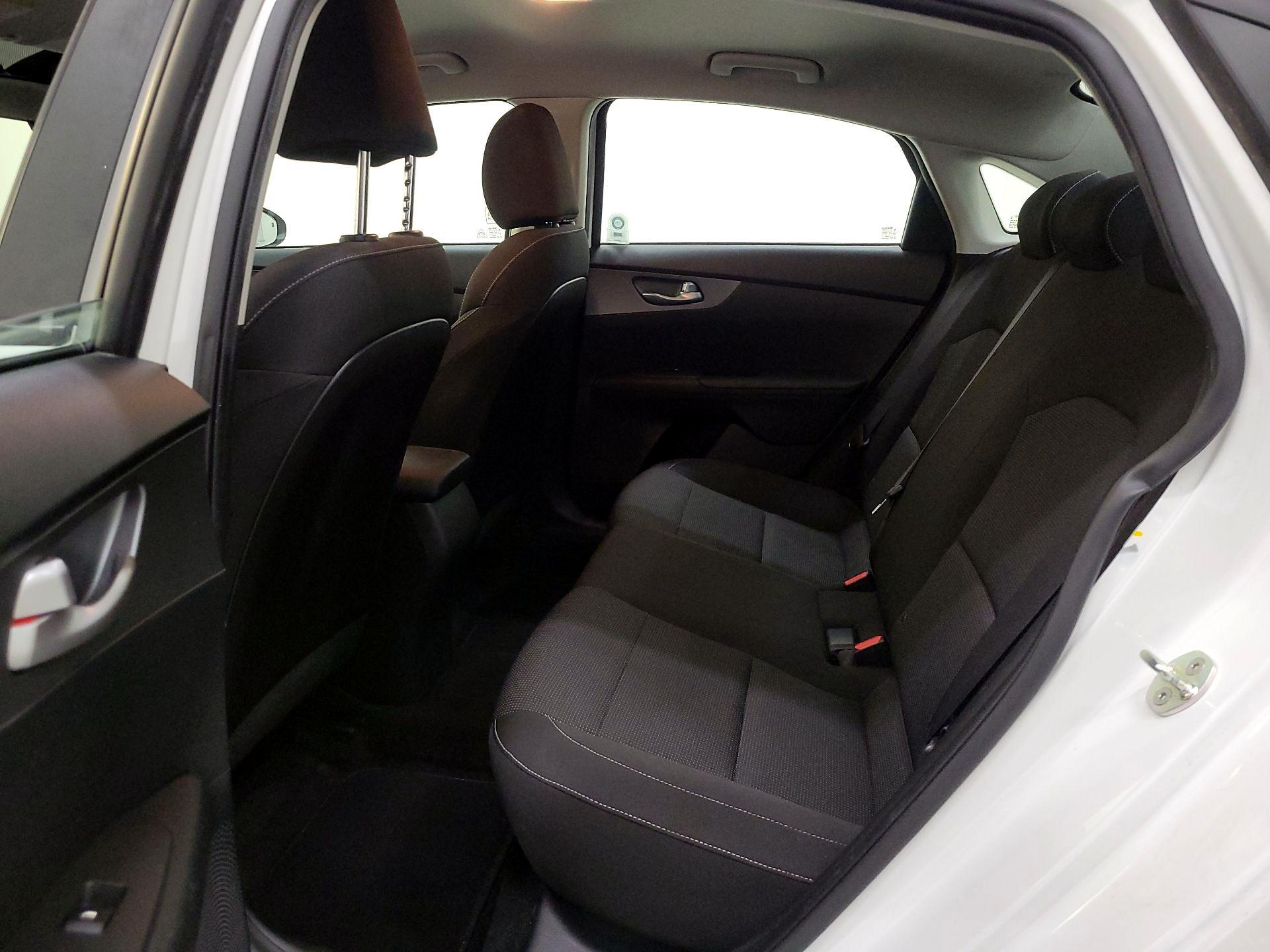 Thumbnail: 2020 Kia Forte - 19