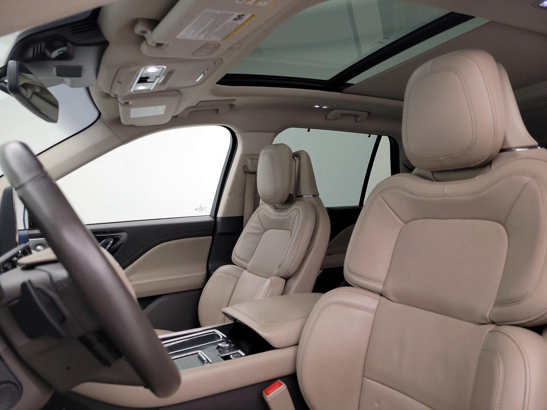 Thumbnail: 2023 Lincoln Aviator - 20