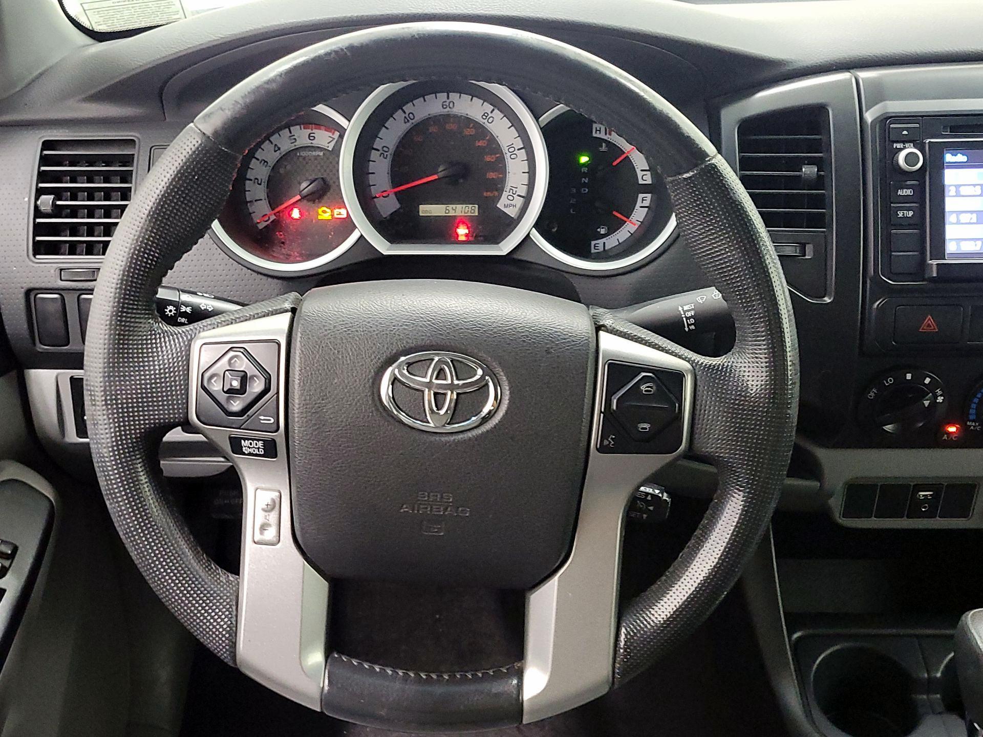 Thumbnail: 2014 Toyota Tacoma - 10