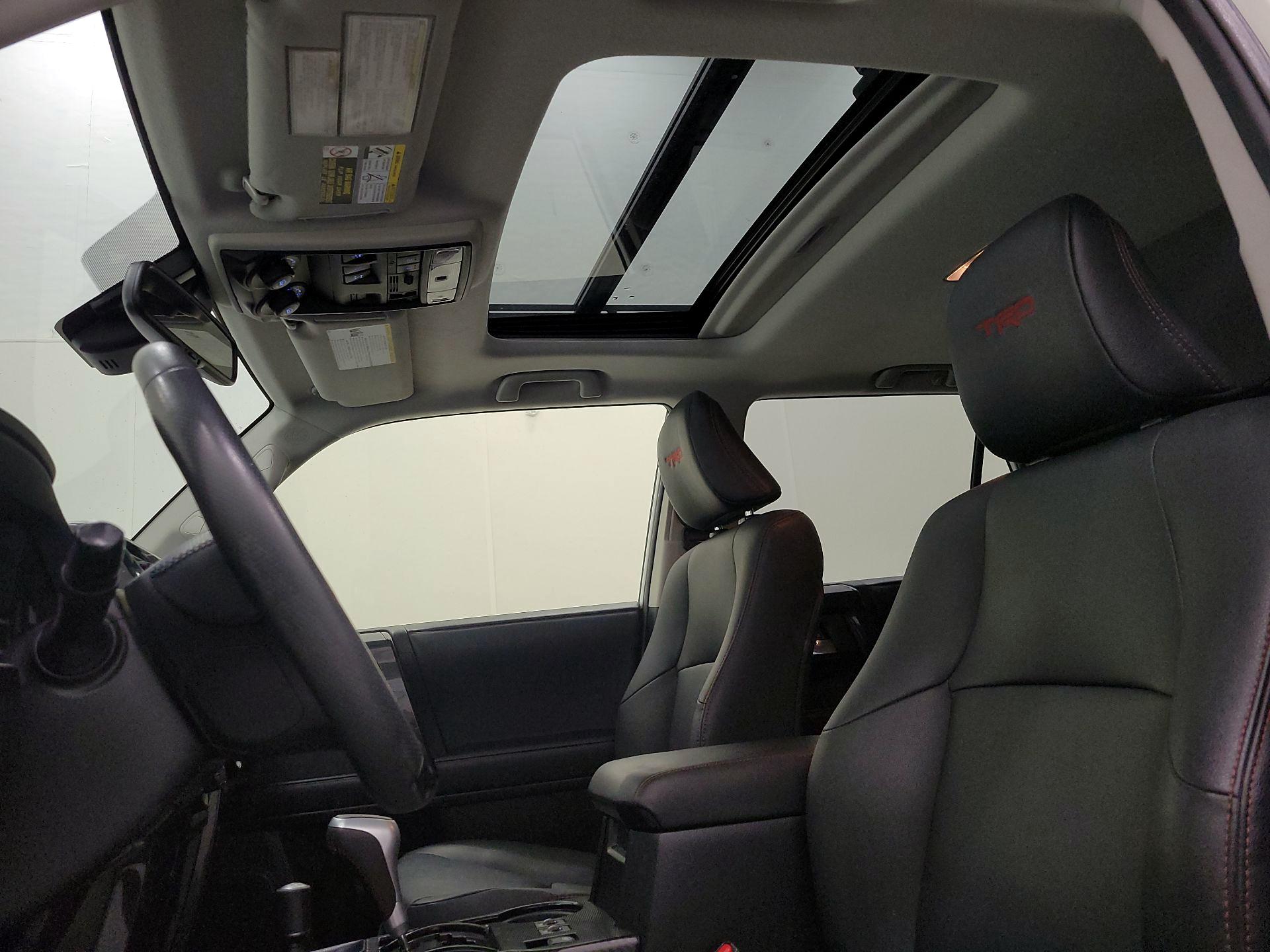 Thumbnail: 2021 Toyota 4Runner - 20