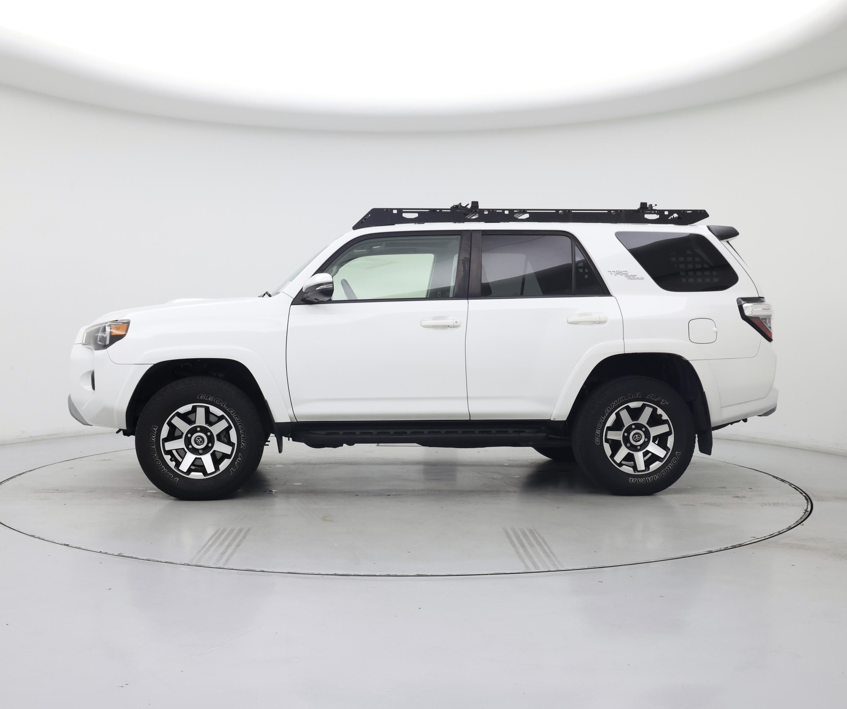 Thumbnail: 2021 Toyota 4Runner - 3