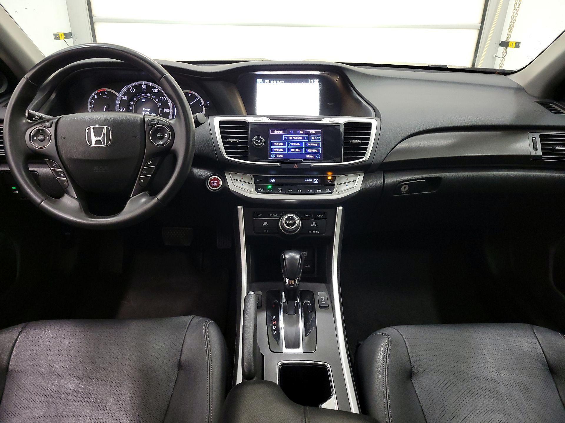 Thumbnail: 2015 Honda Accord - 9