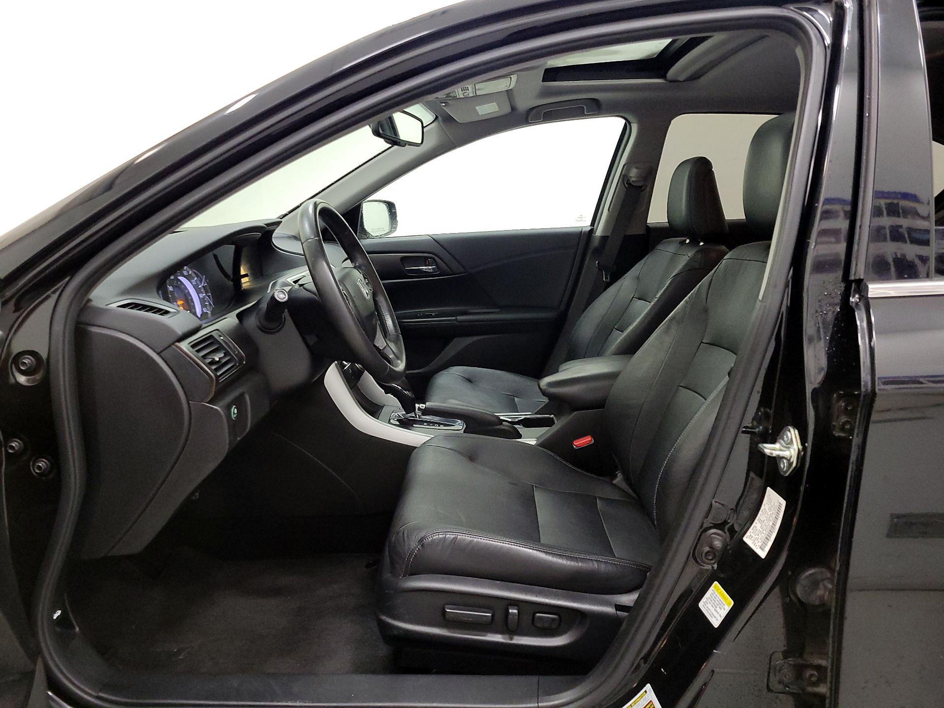 Thumbnail: 2015 Honda Accord - 11